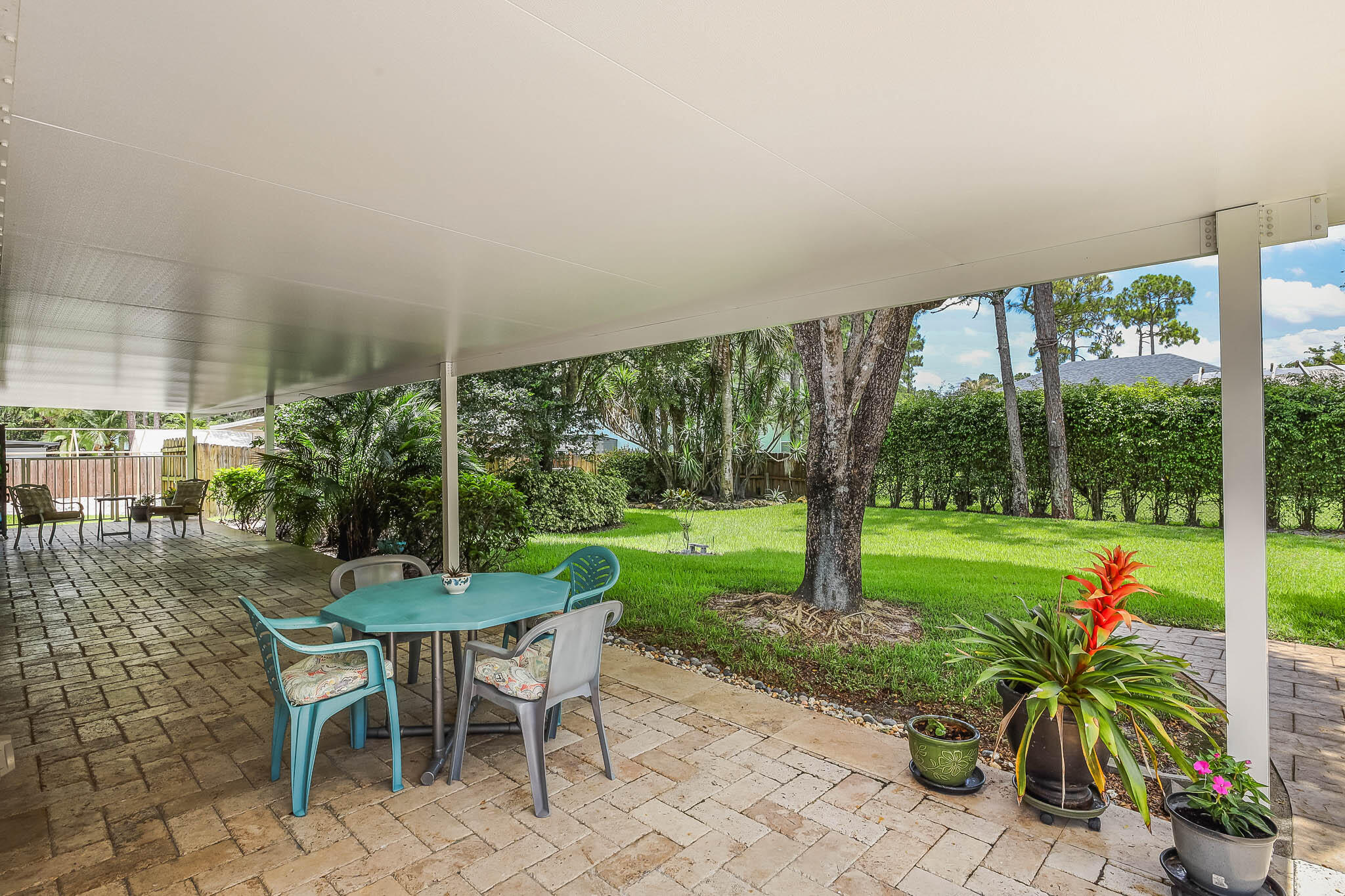 PALM BEACH RANCHETTES - Residential