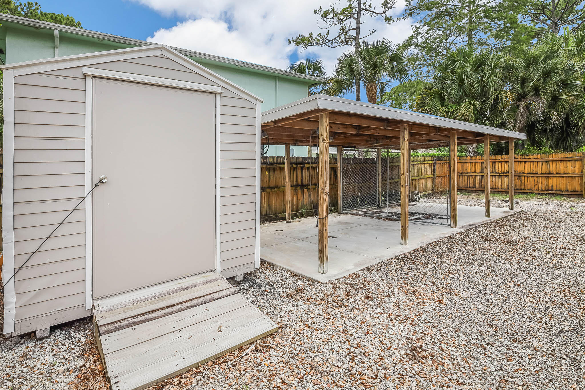 PALM BEACH RANCHETTES - Residential