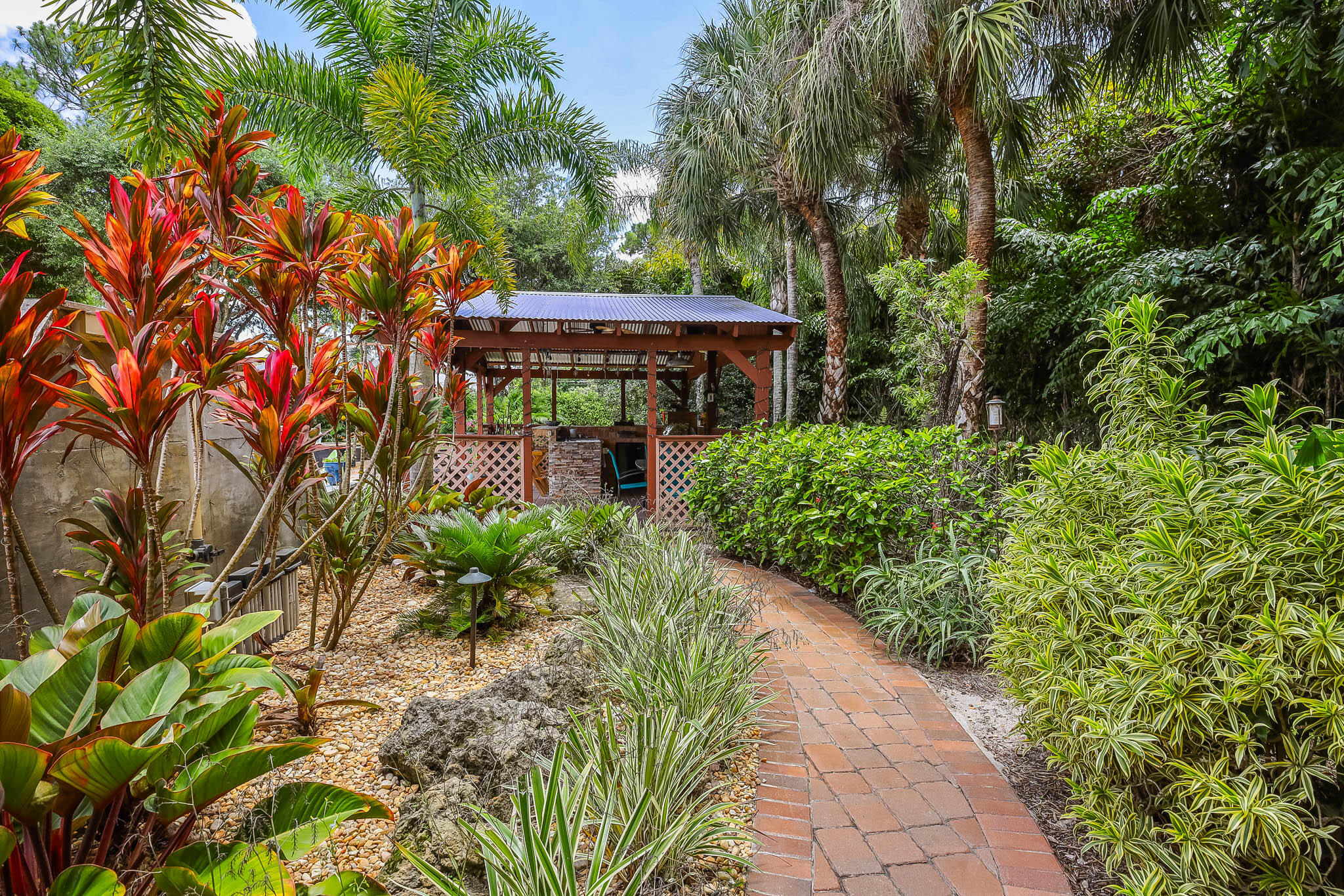 PALM BEACH RANCHETTES - Residential