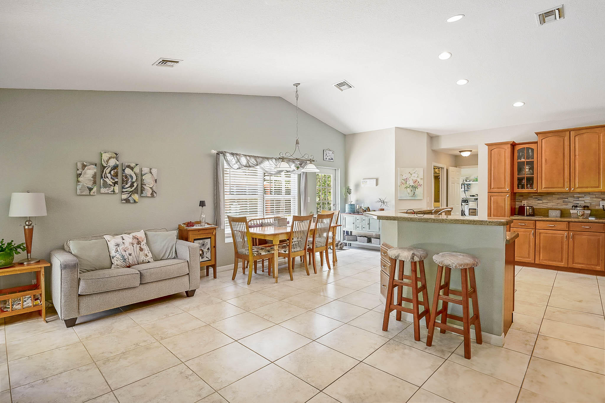 PALM BEACH RANCHETTES - Residential