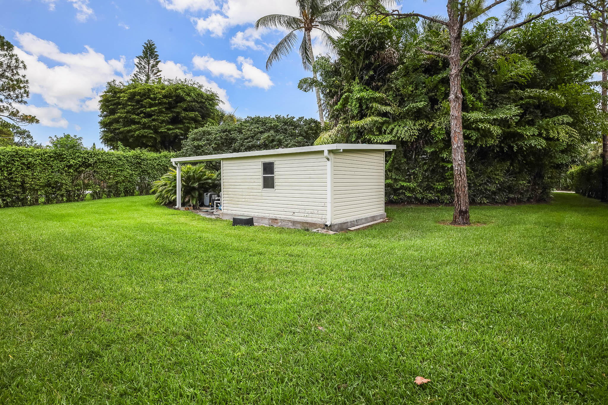 PALM BEACH RANCHETTES - Residential