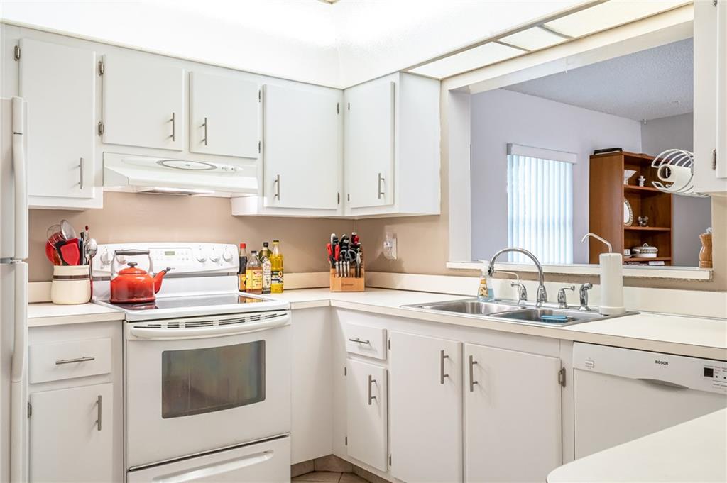 NORTH LAUDERDALE LANDINGS - Residential