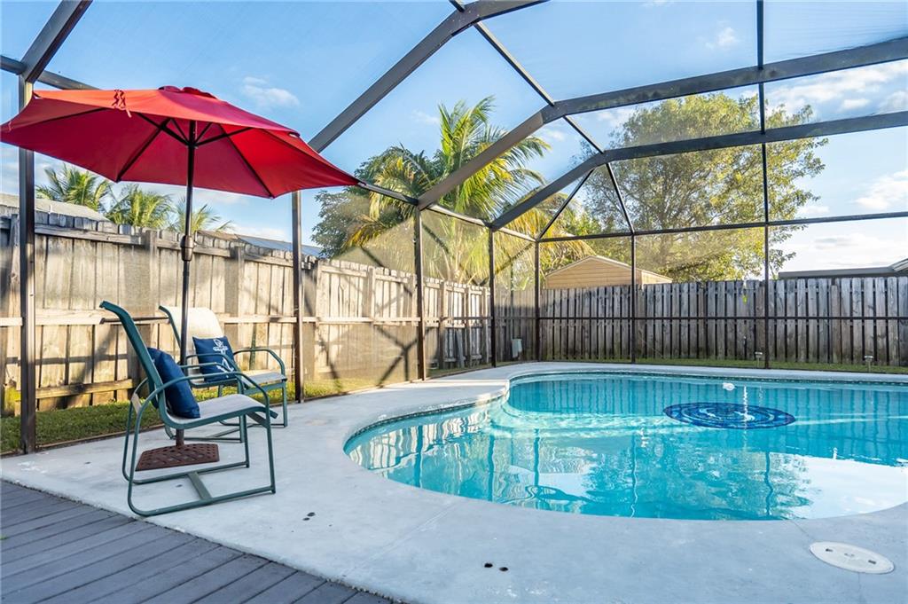 NORTH LAUDERDALE LANDINGS - Residential
