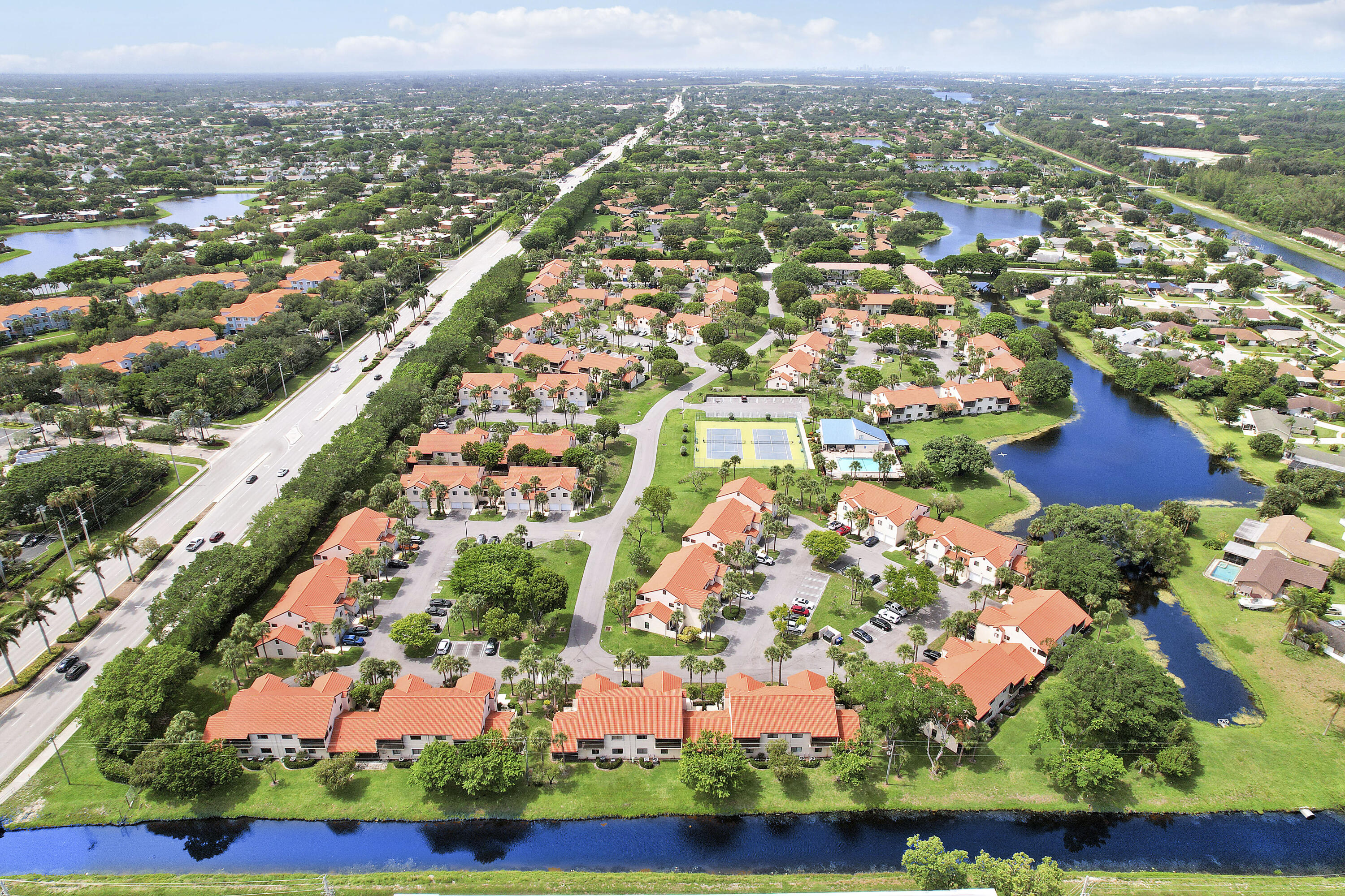 SOUTH LAKE CONDO - Residential