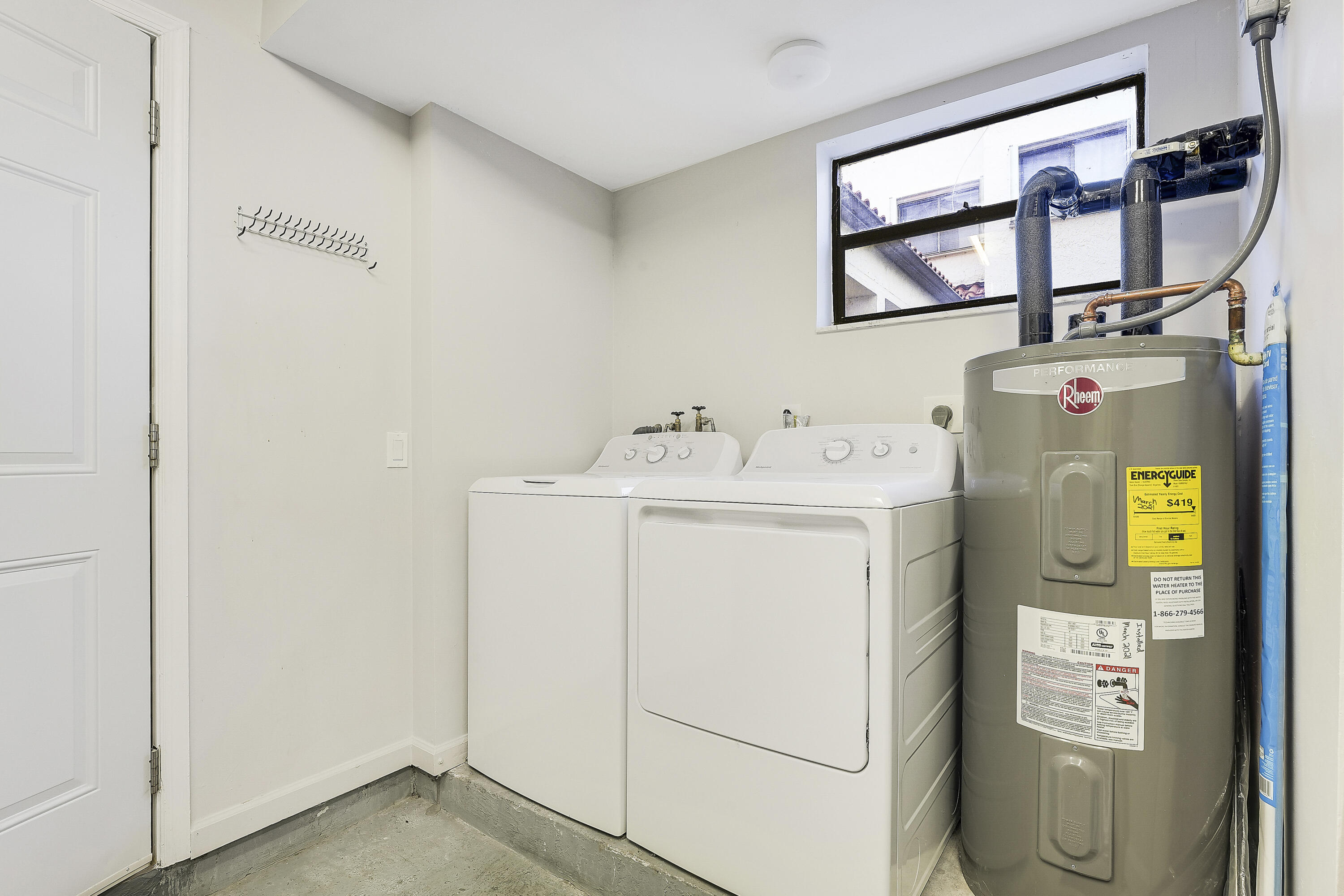 SOUTH LAKE CONDO - Residential