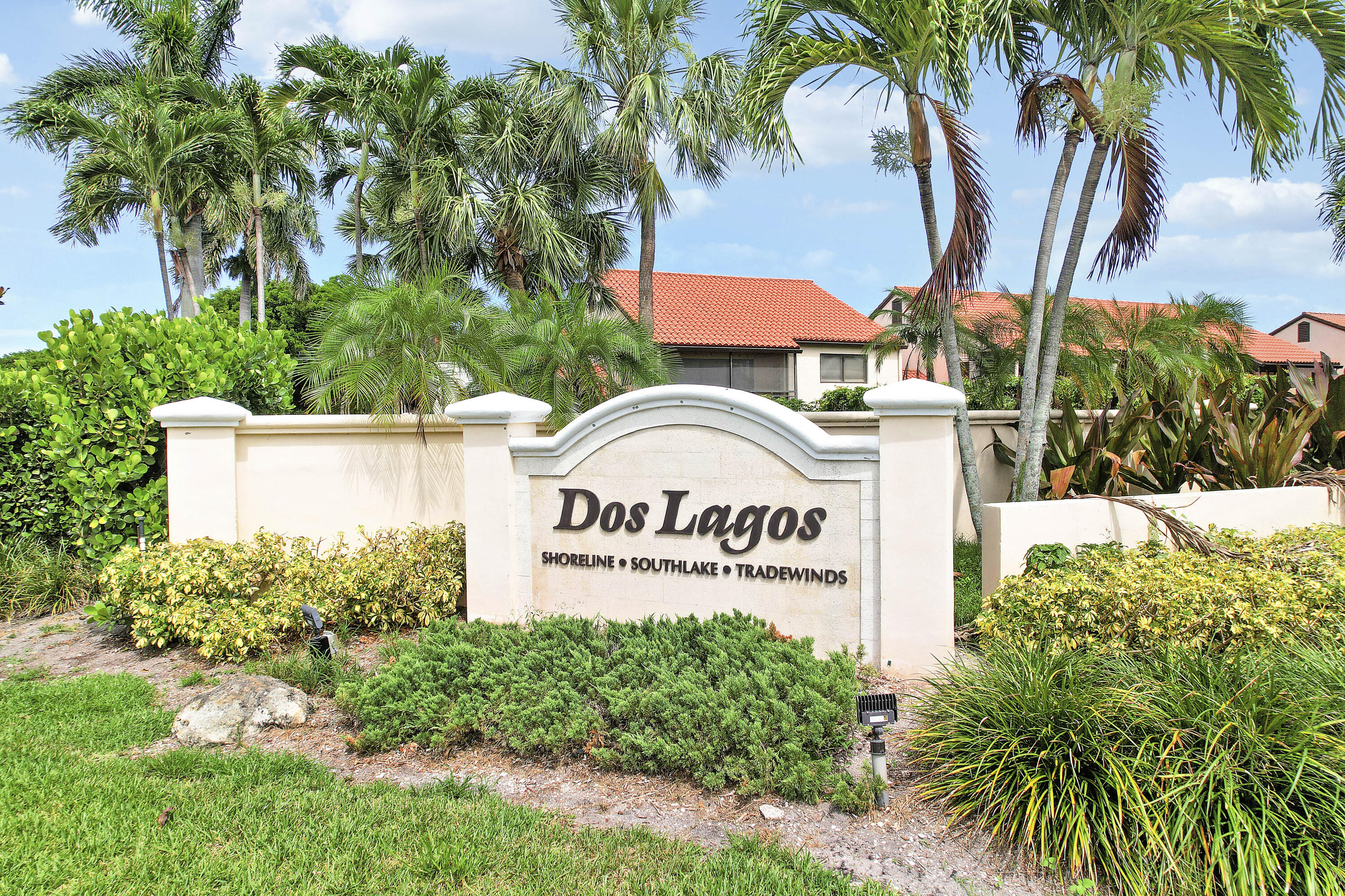SOUTH LAKE CONDO - Residential