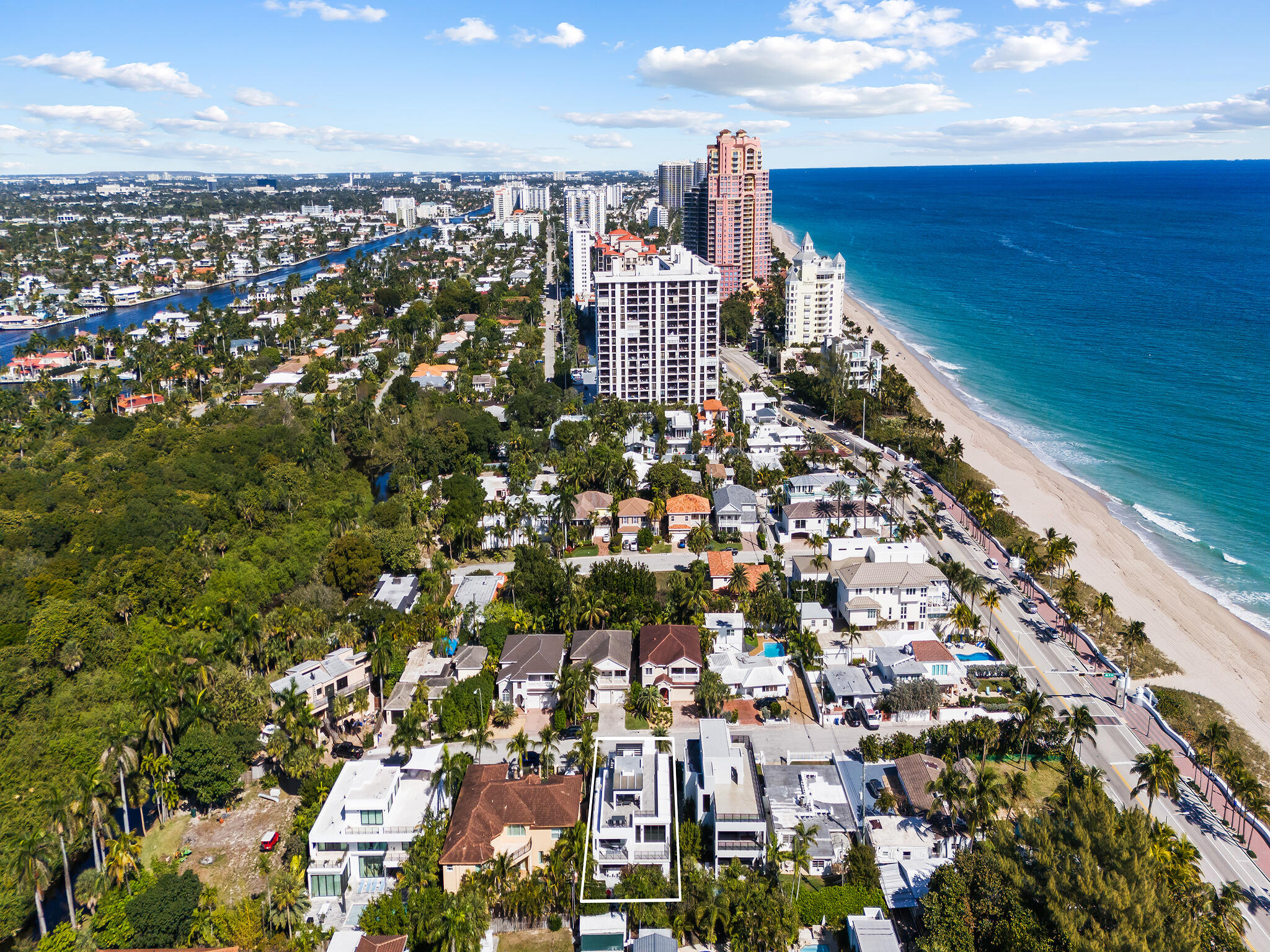 LAS OLAS BY THE SEA EXT - Residential