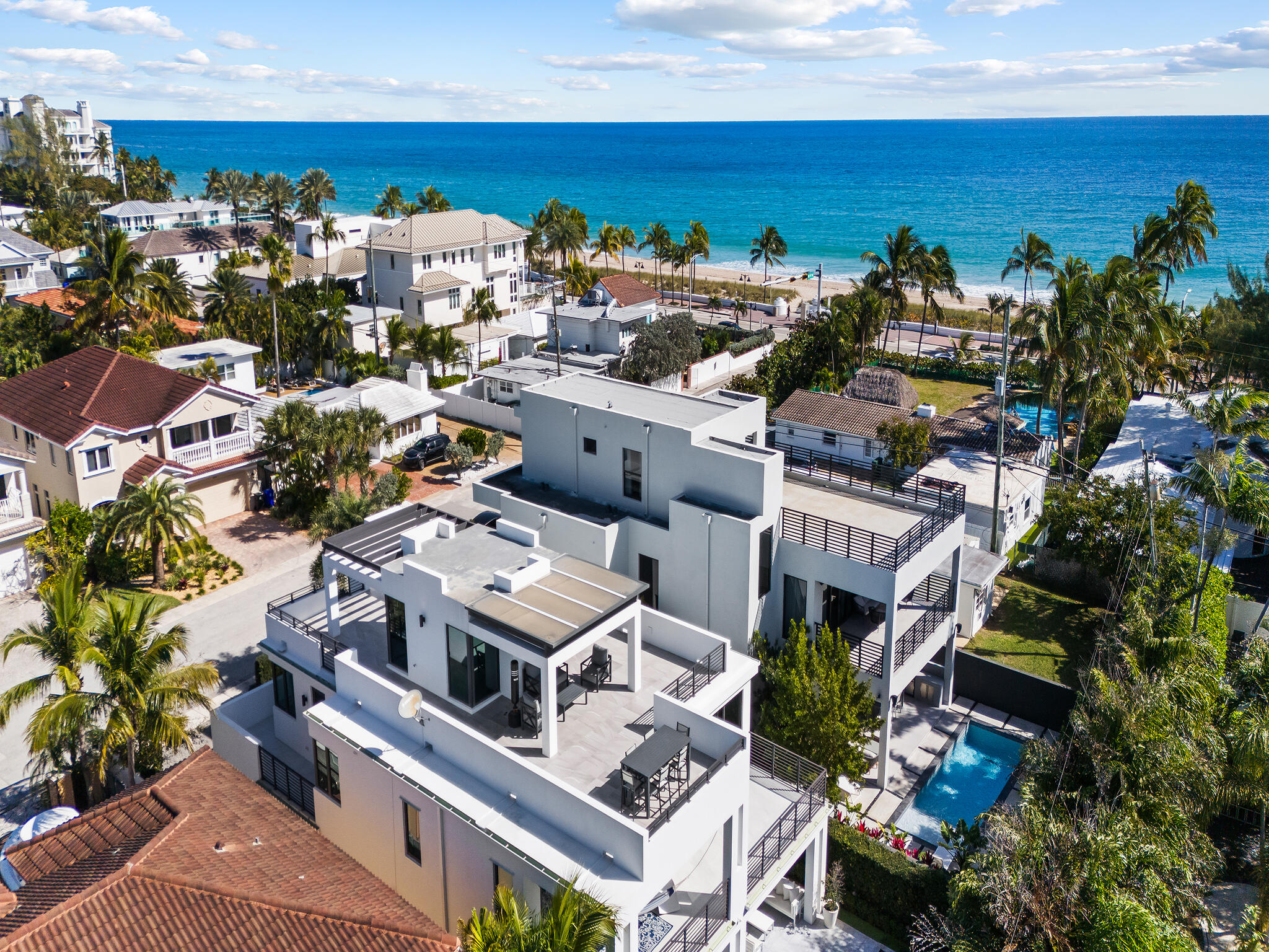 LAS OLAS BY THE SEA EXT - Residential