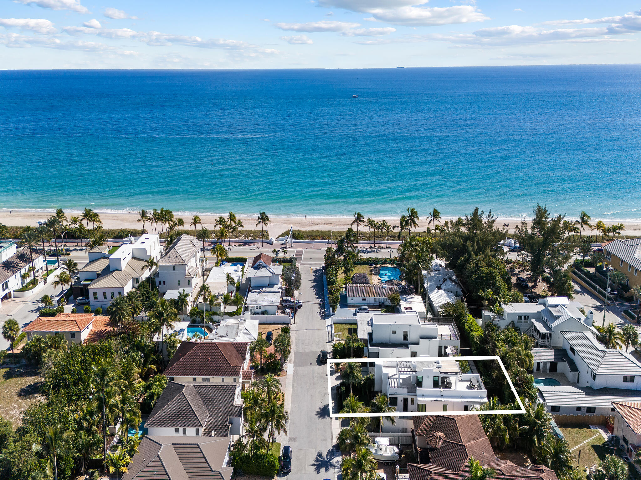 LAS OLAS BY THE SEA EXT - Residential