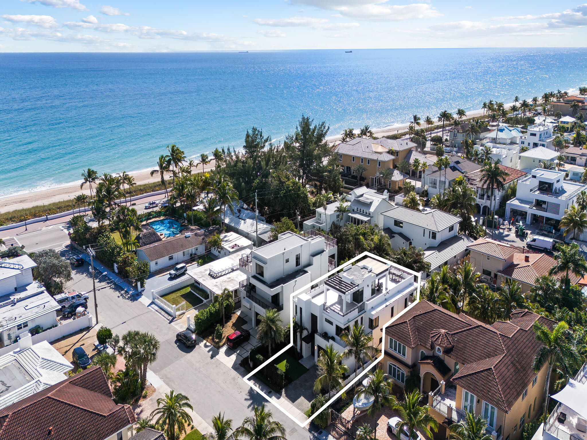 LAS OLAS BY THE SEA EXT - Residential