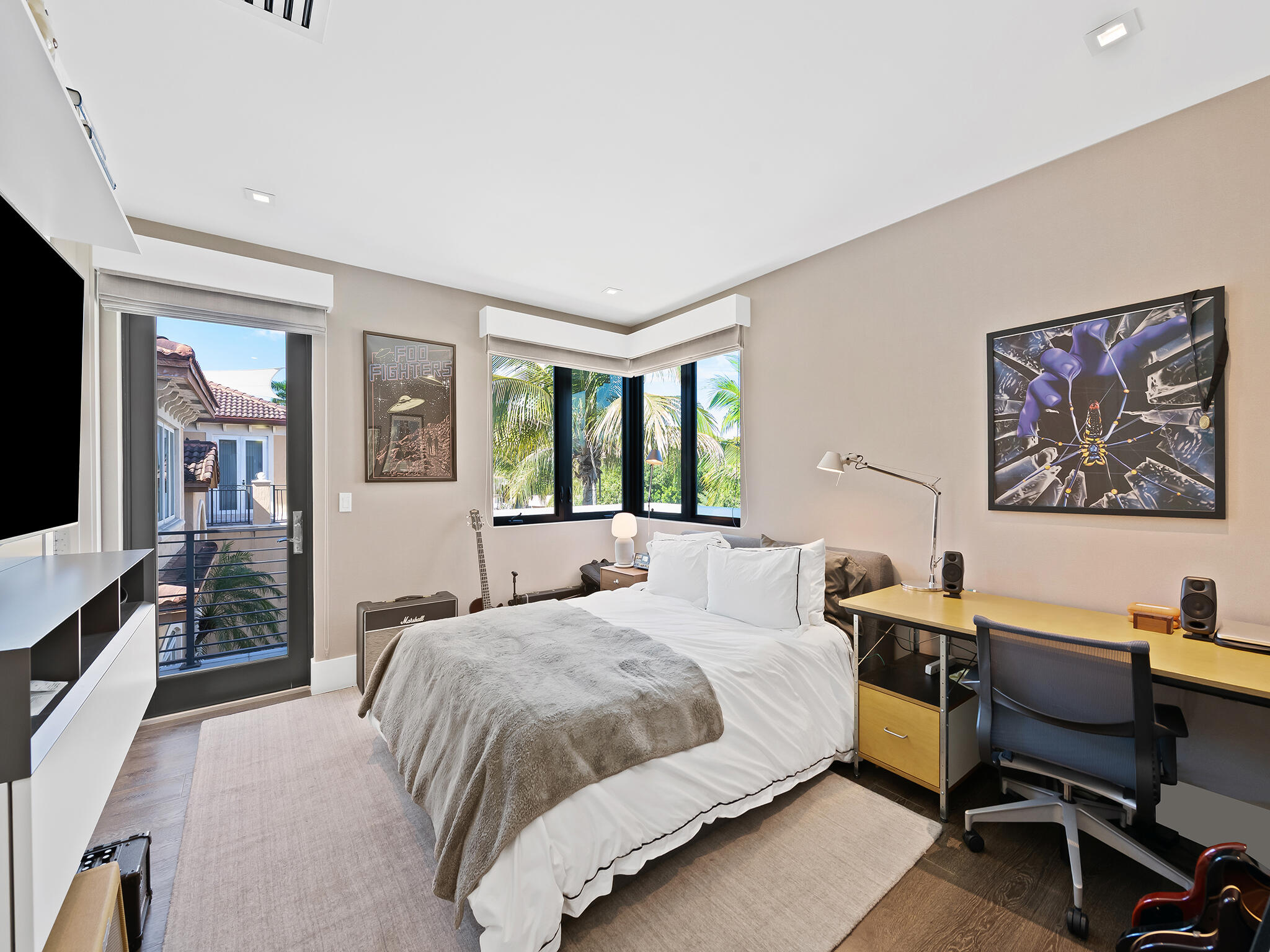 LAS OLAS BY THE SEA EXT - Residential