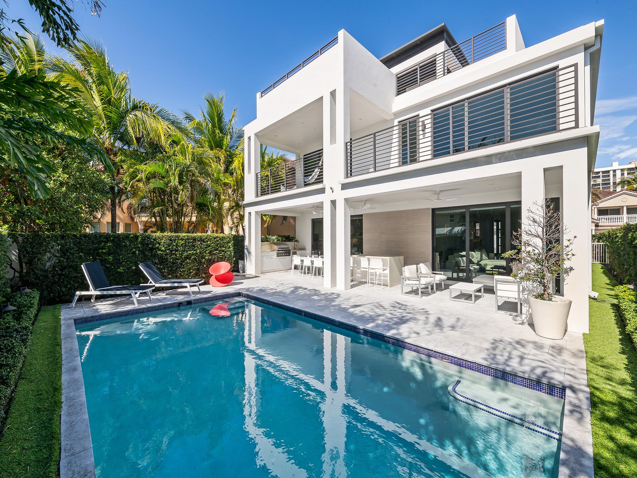 LAS OLAS BY THE SEA EXT - Residential