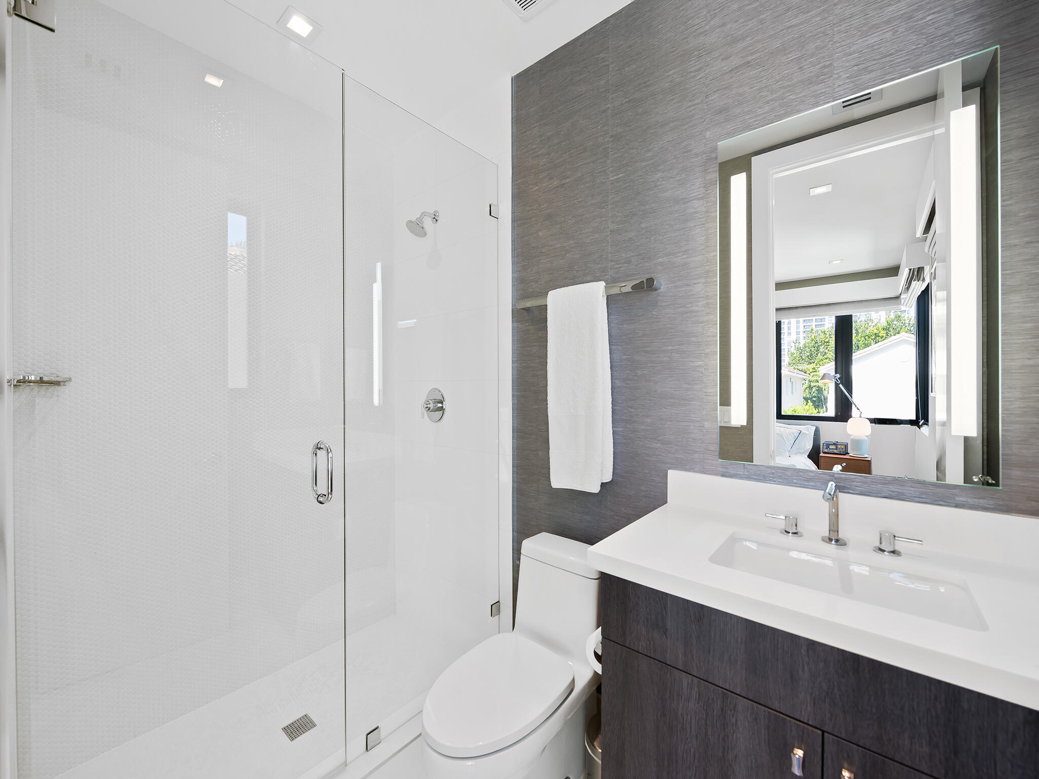 LAS OLAS BY THE SEA EXT - Residential