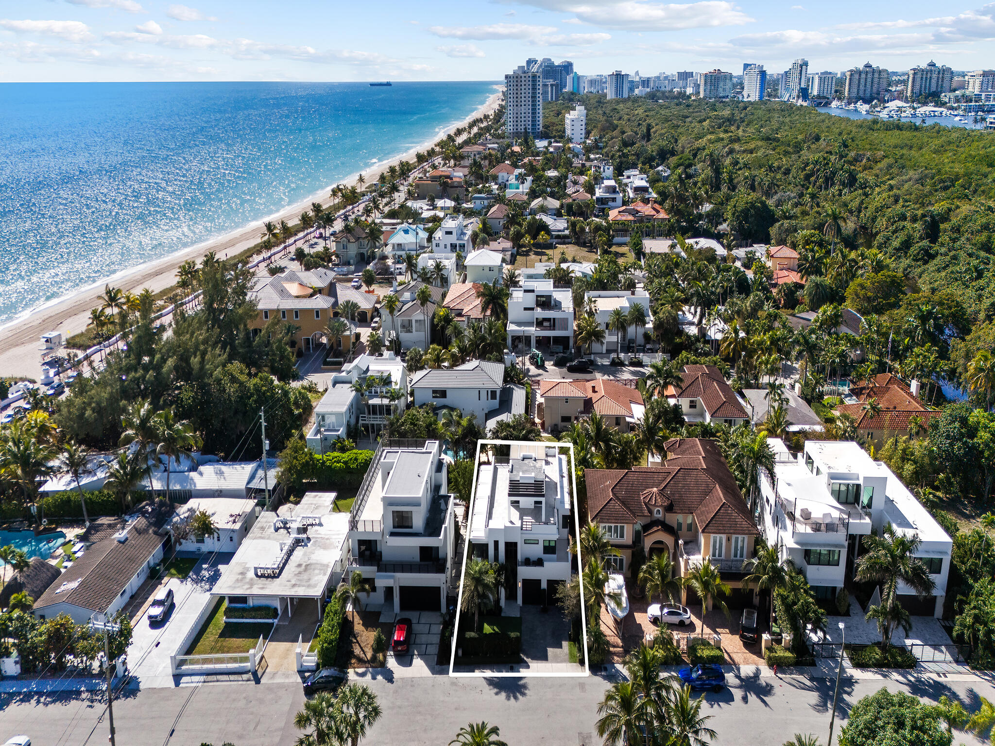 LAS OLAS BY THE SEA EXT - Residential