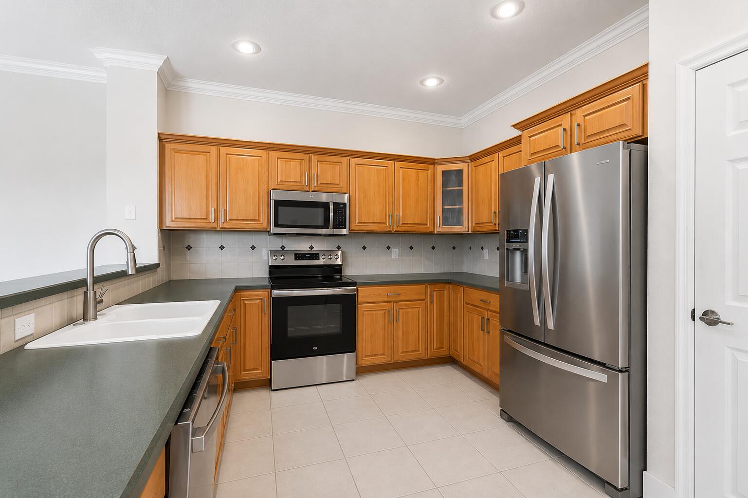 DEERFIELD BEACH GARDENS - Residential