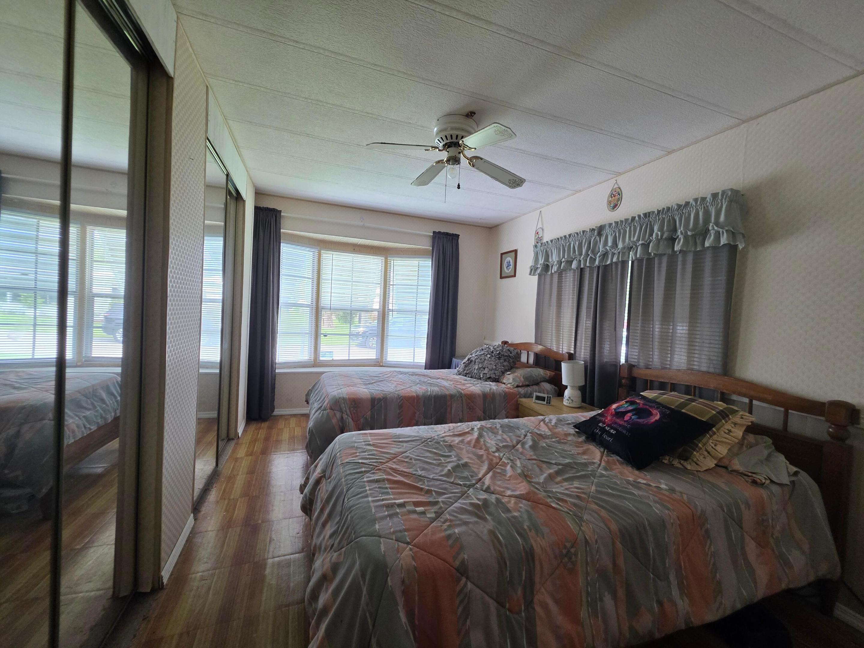 Spanish Lakes Riverfront - Residential
