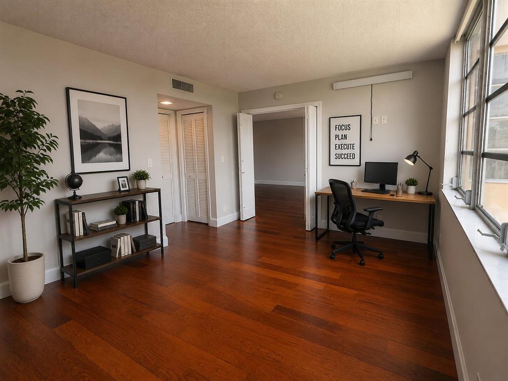 NO 102 PALM-AIRE COUNTRY CLUB - Residential