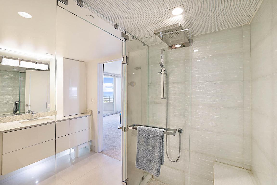 CLARENDON CONDO - Residential
