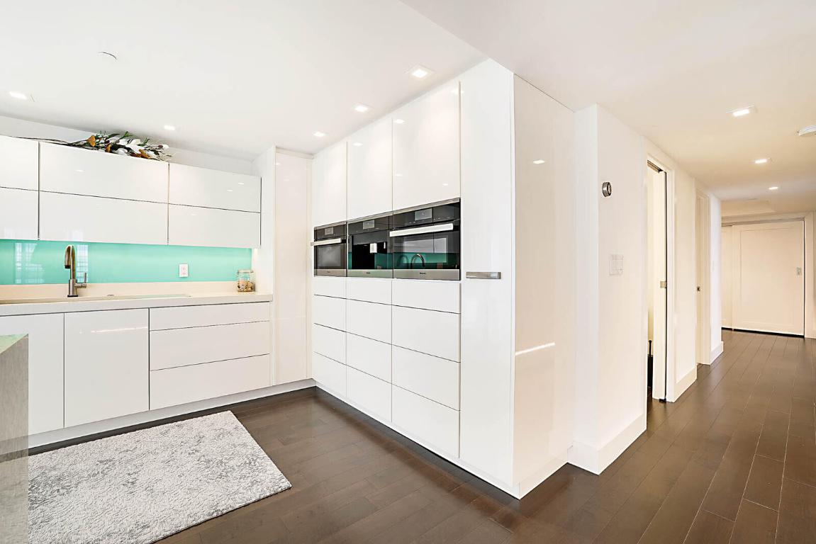 CLARENDON CONDO - Residential