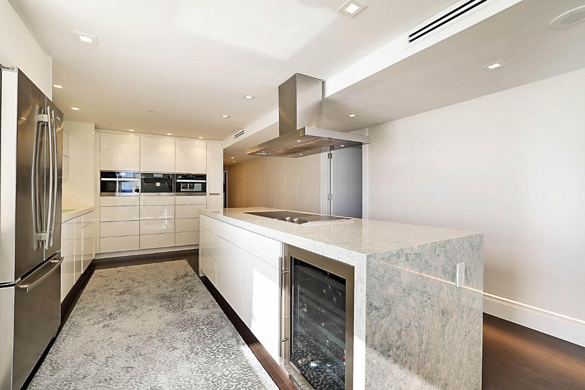 CLARENDON CONDO - Residential