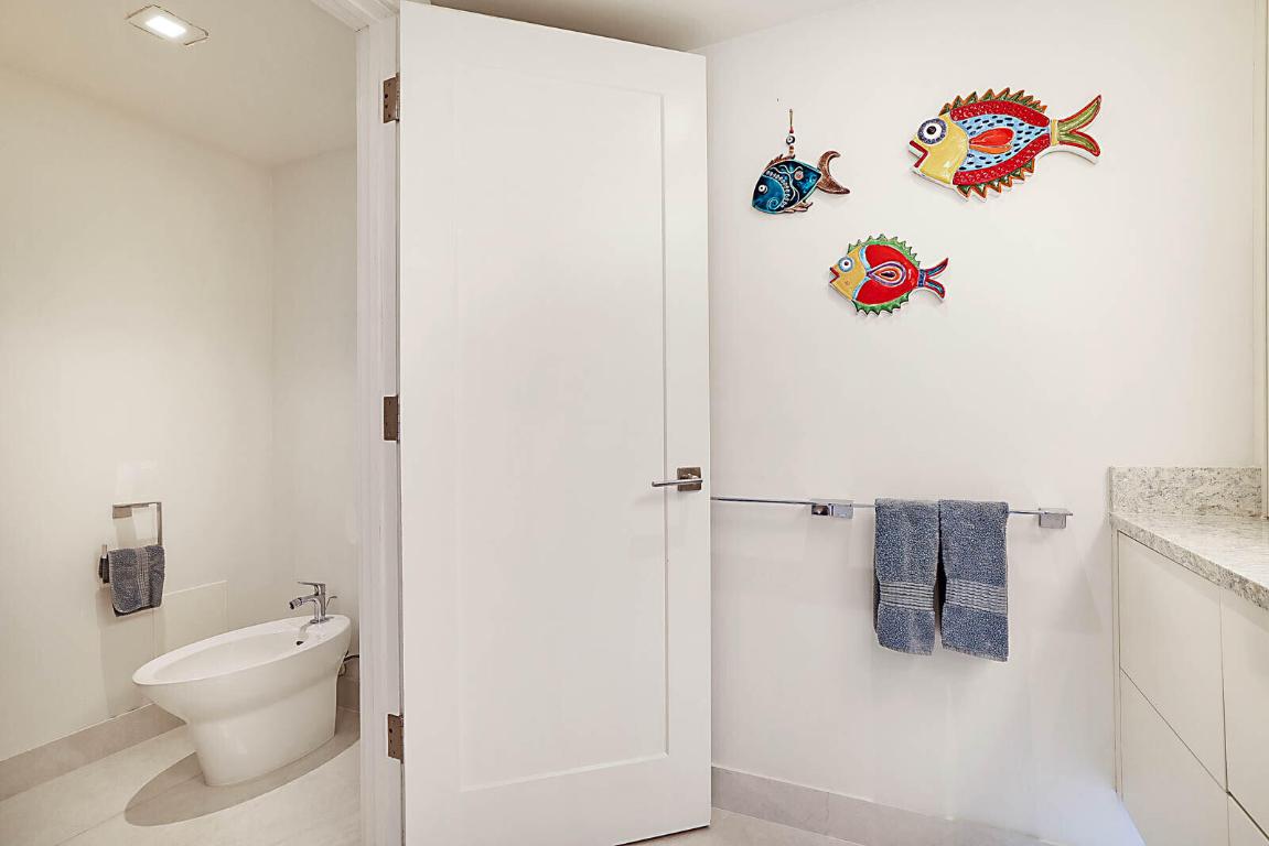 CLARENDON CONDO - Residential