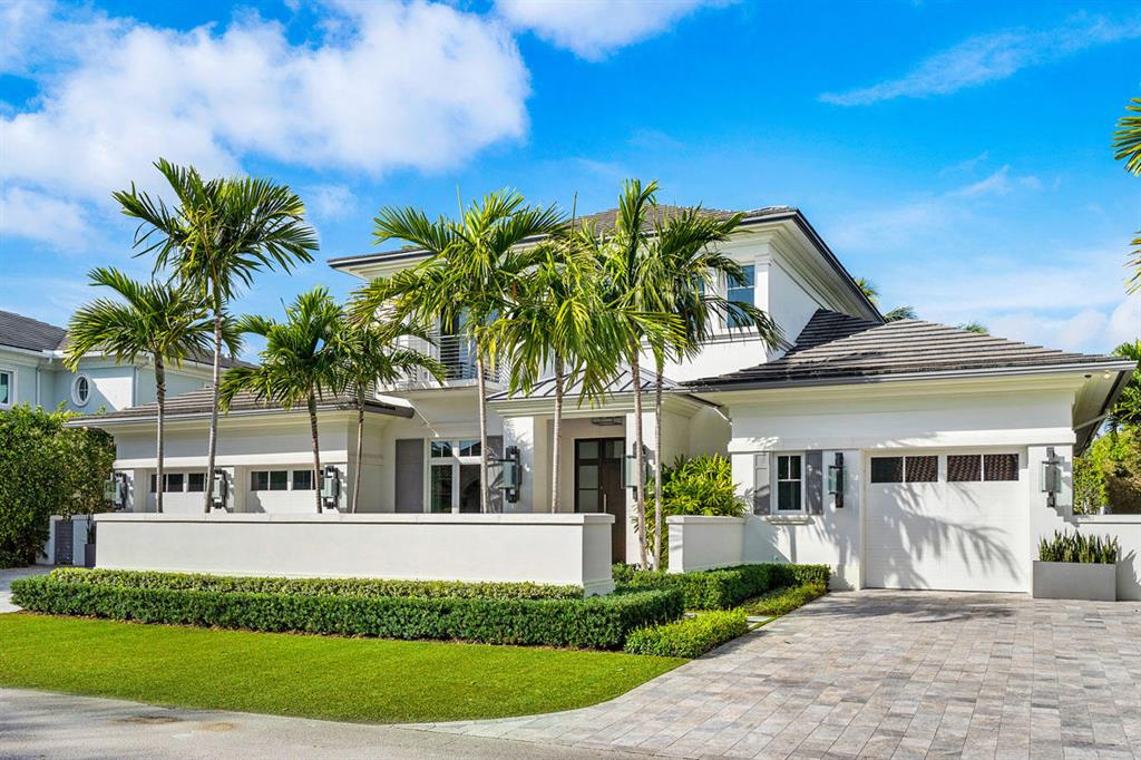 ROYAL PALM YACHT & COUNTRY CLUB - Residential