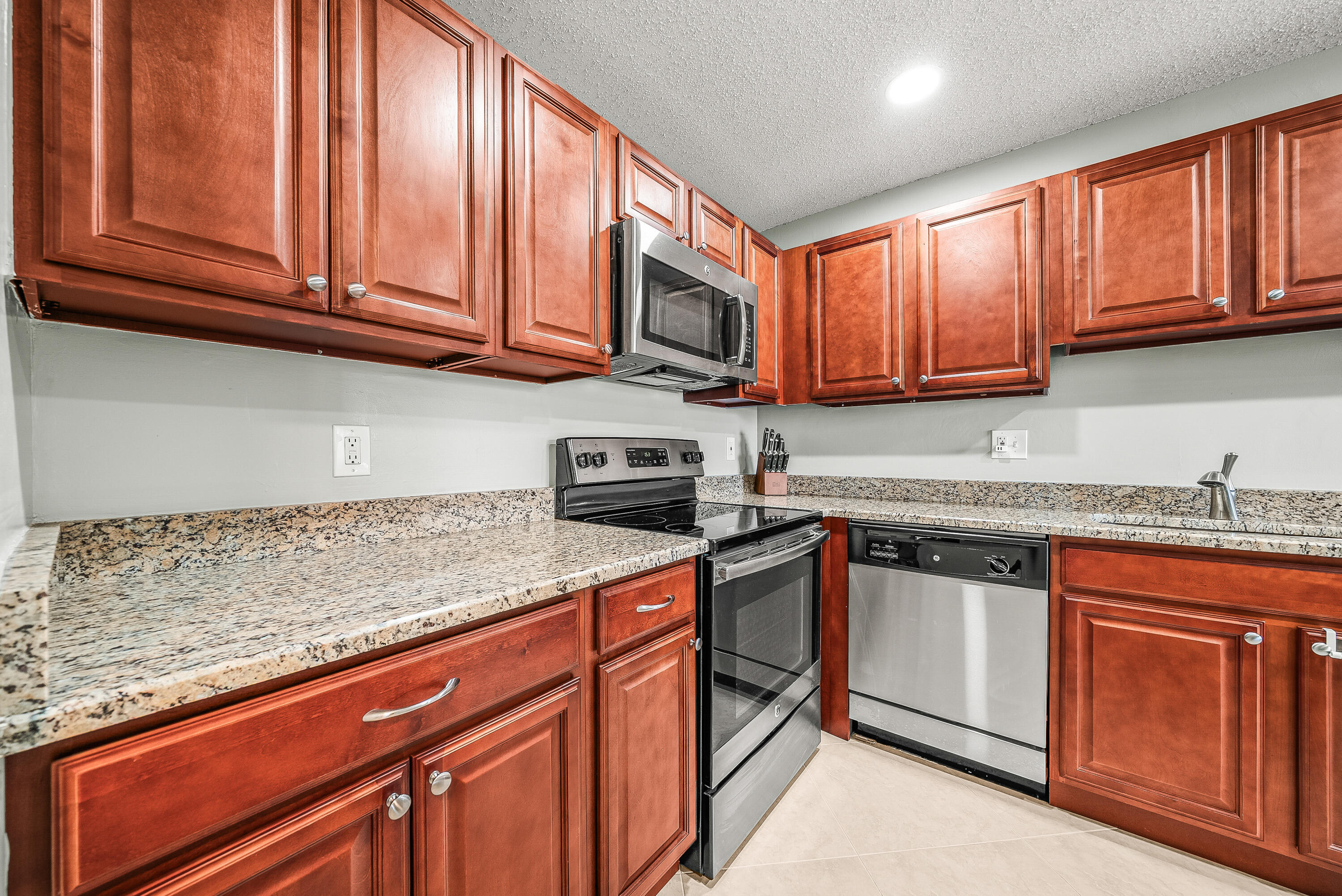 PINES OF DELRAY NORTH CONDO - Residential