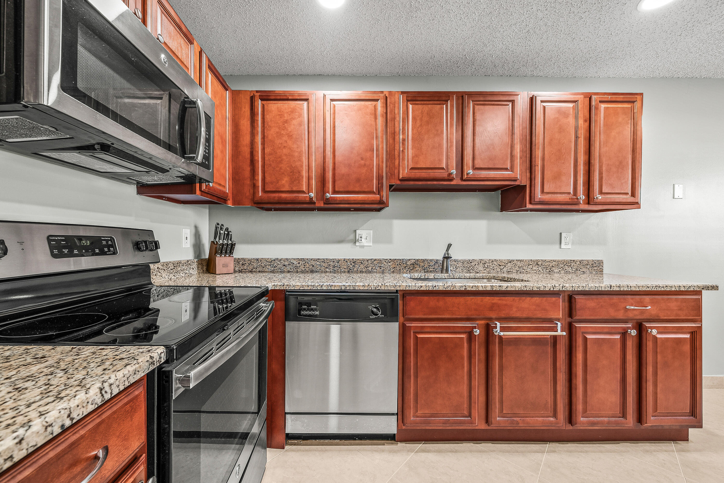 PINES OF DELRAY NORTH CONDO - Residential