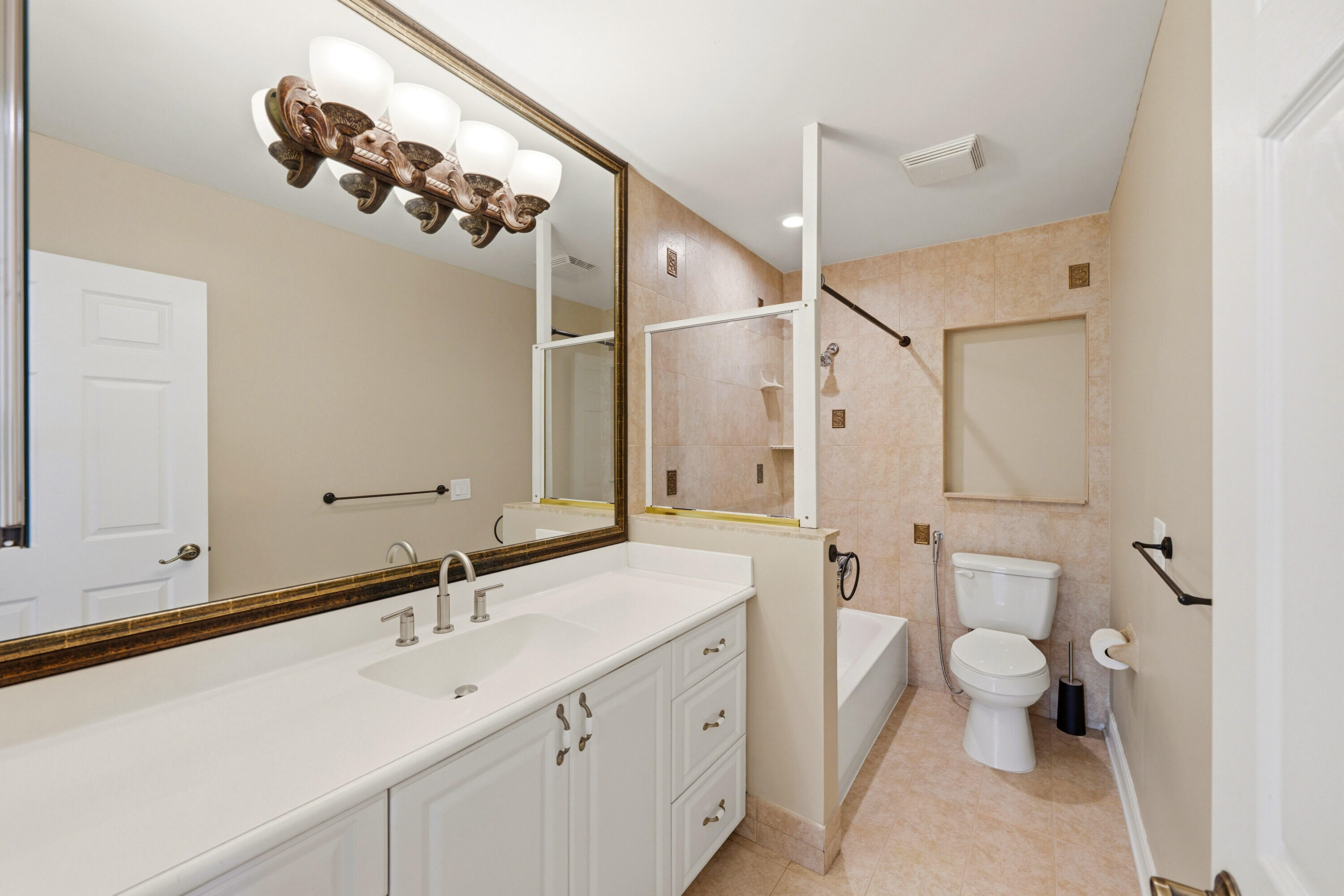 CALIBAN RIDGE - Residential Lease
