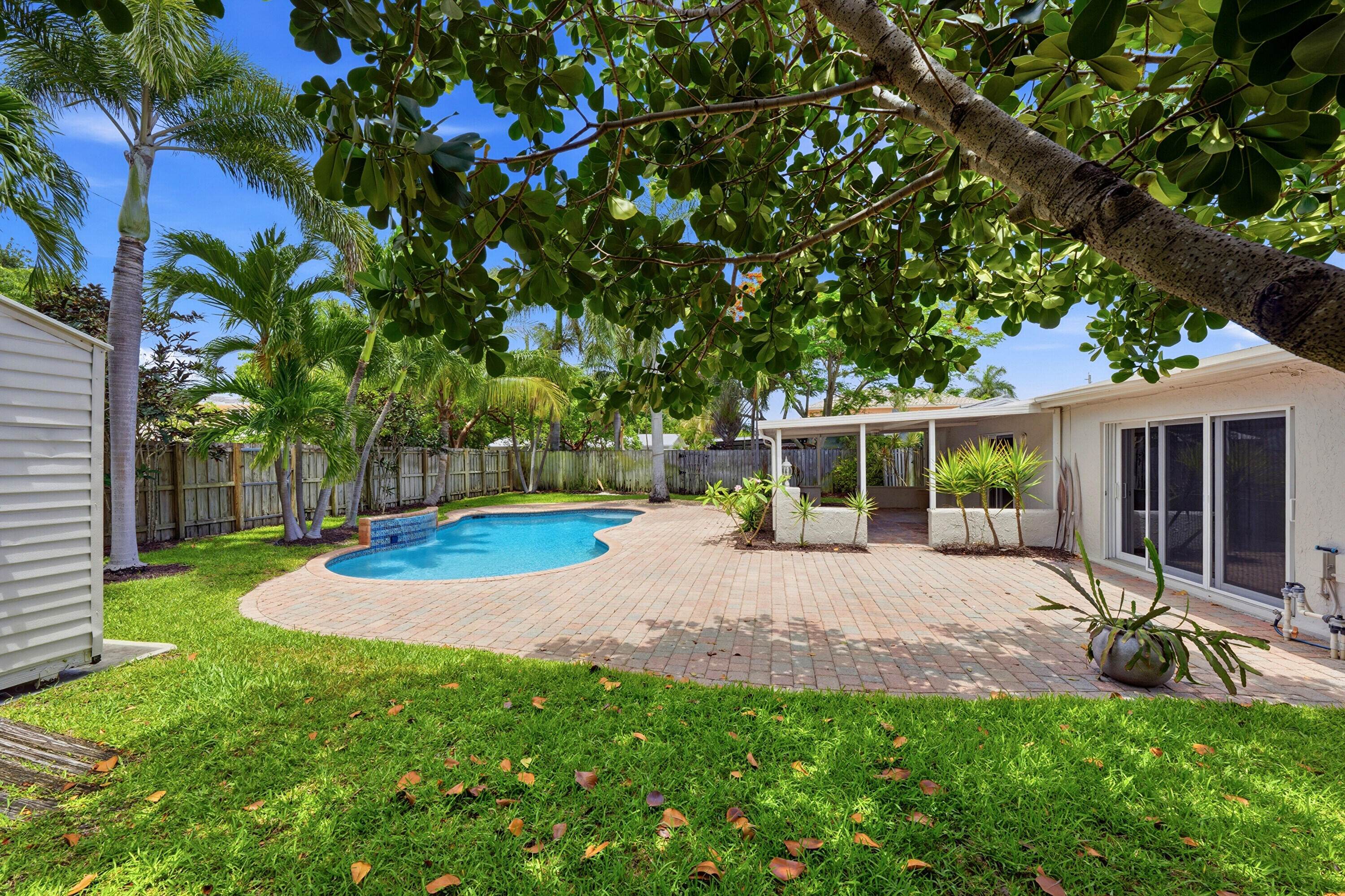 CALIBAN RIDGE - Residential Lease