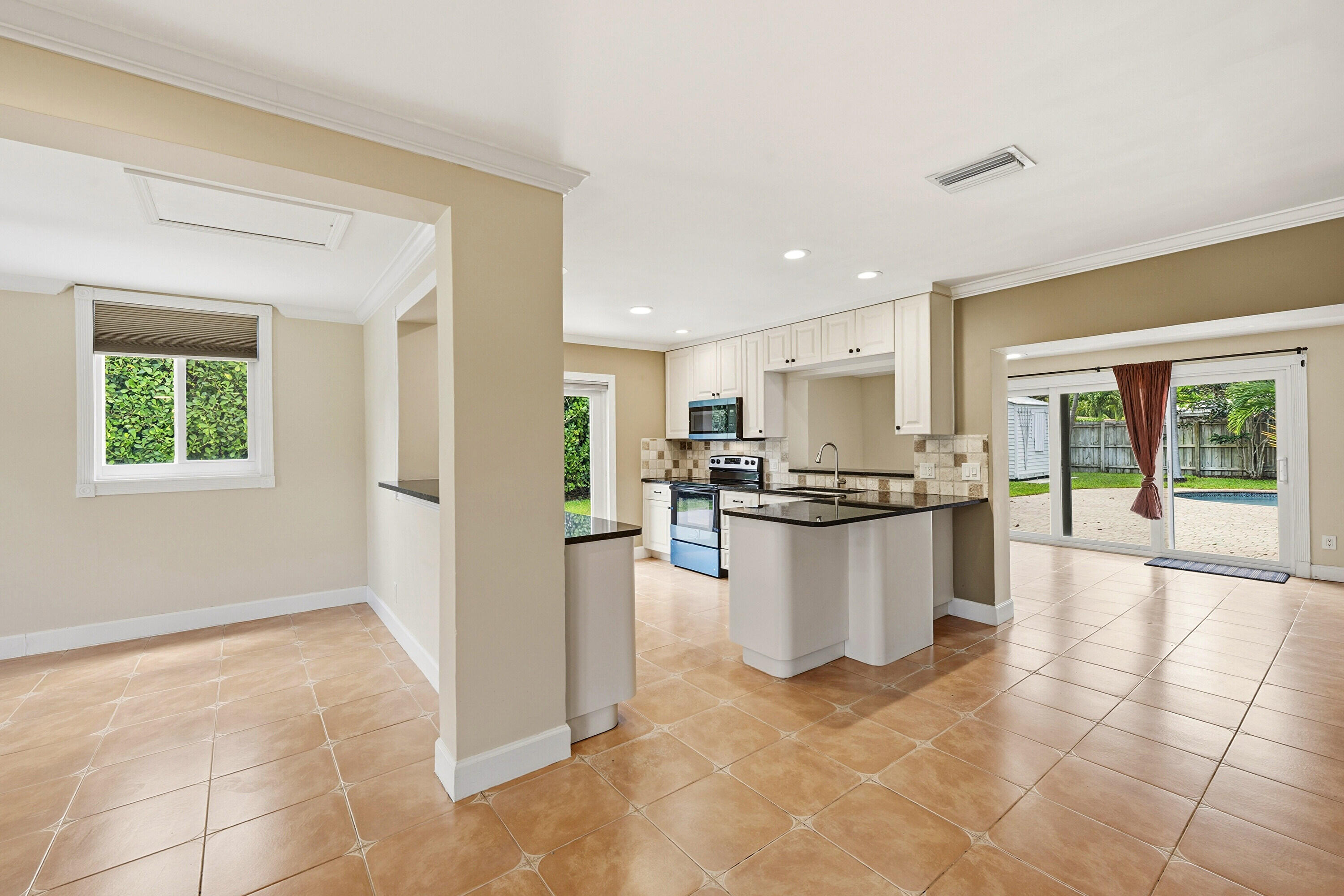 CALIBAN RIDGE - Residential Lease