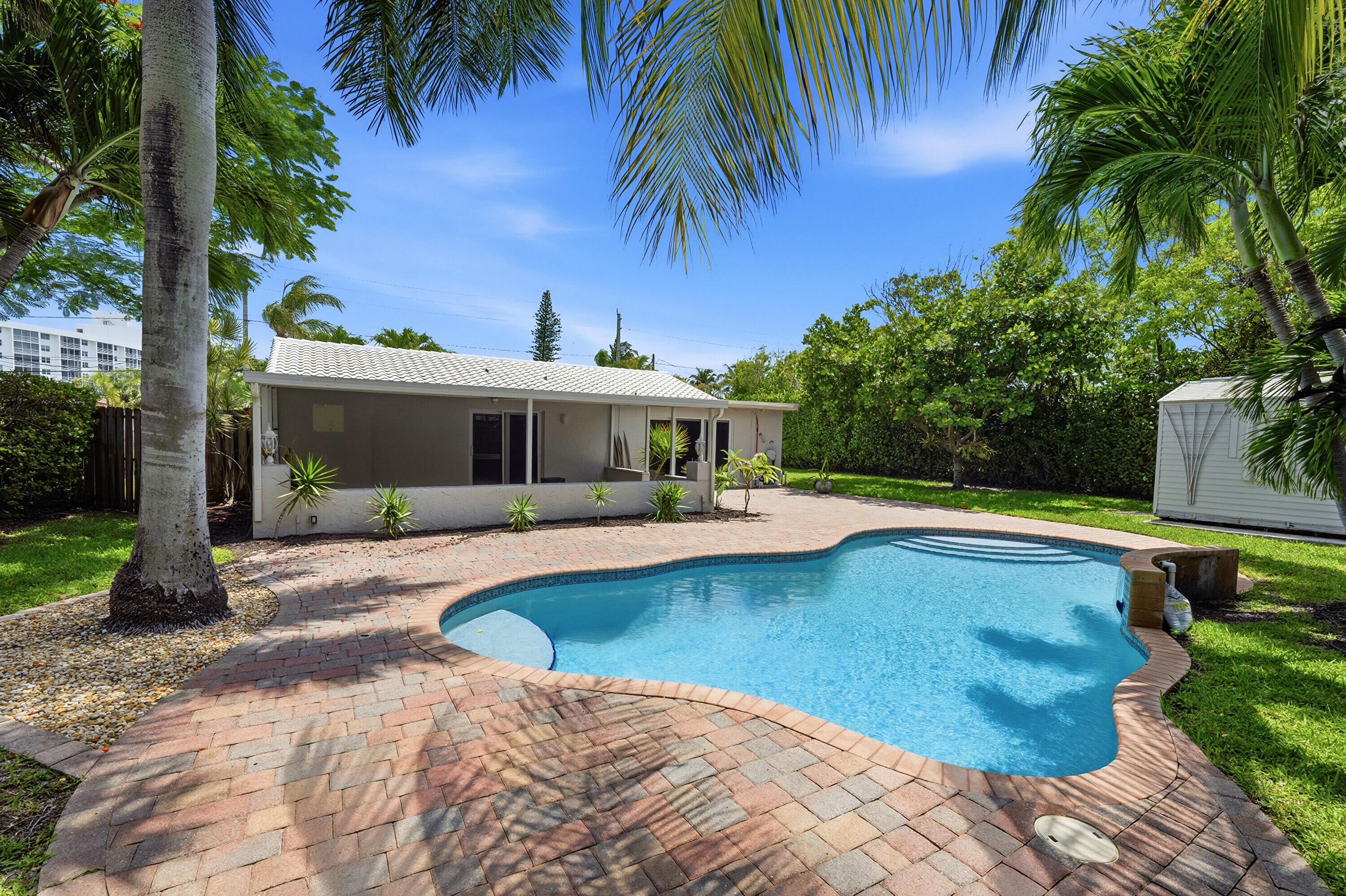 CALIBAN RIDGE - Residential Lease
