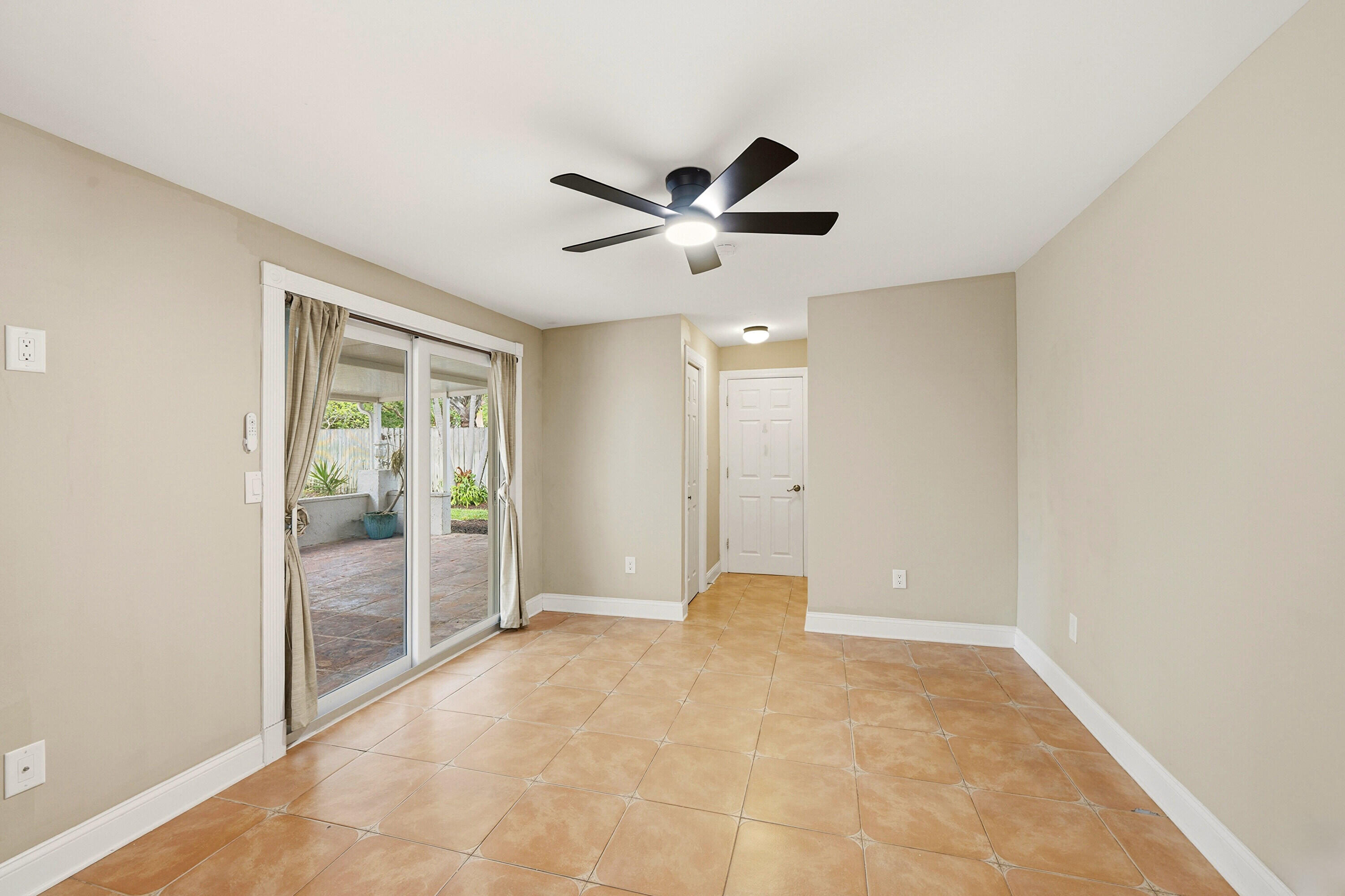 CALIBAN RIDGE - Residential Lease
