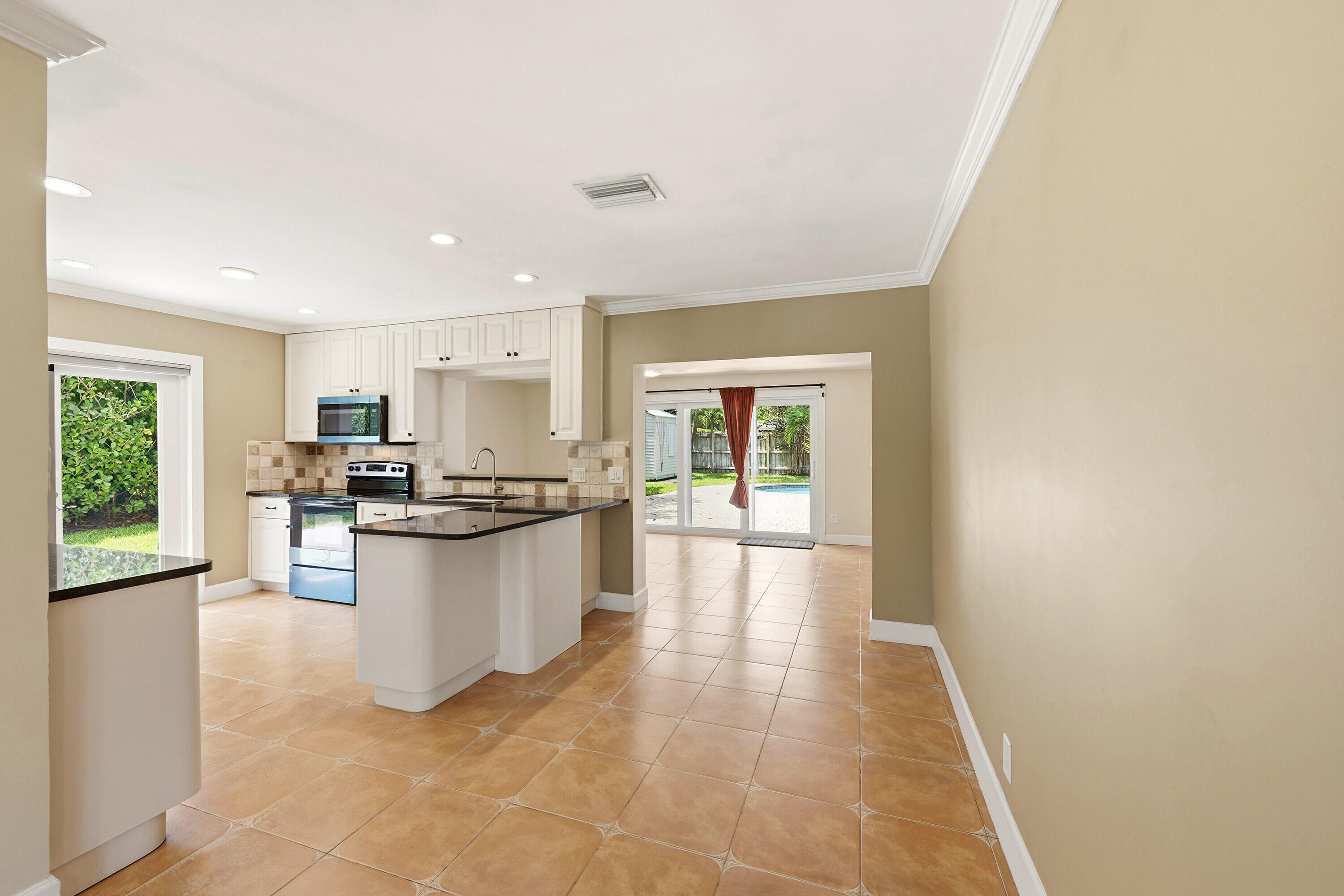 CALIBAN RIDGE - Residential Lease