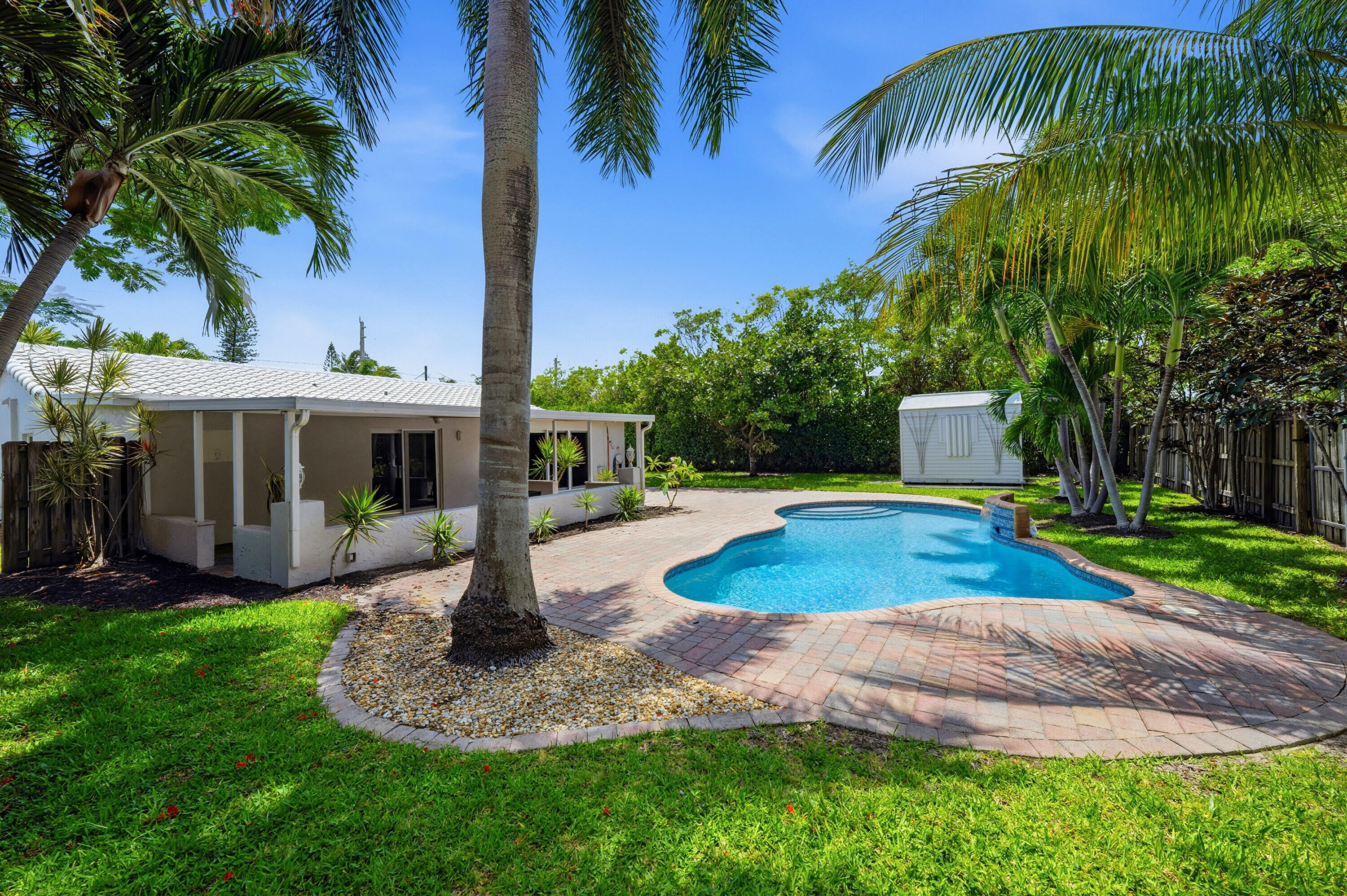 CALIBAN RIDGE - Residential Lease