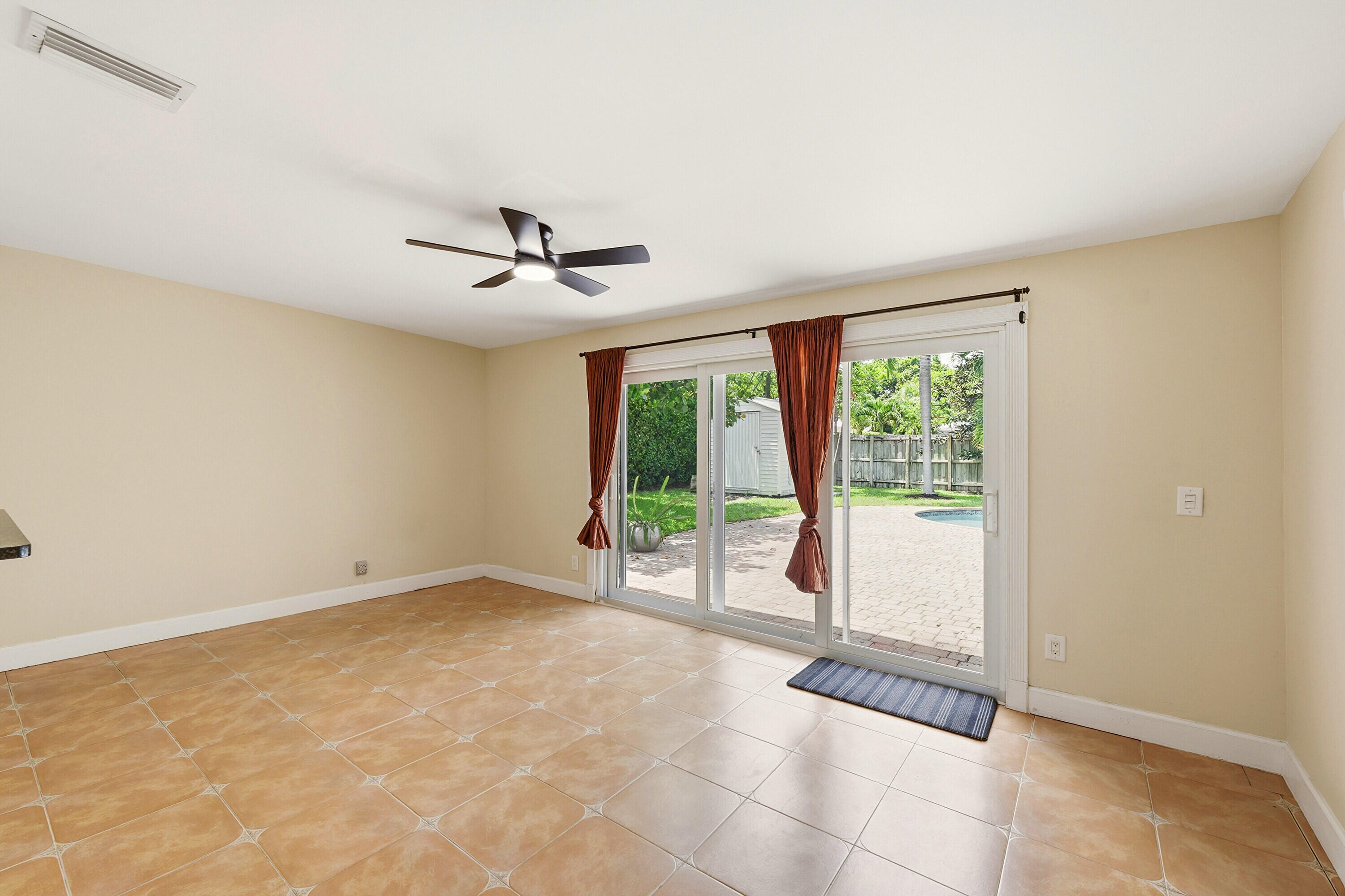 CALIBAN RIDGE - Residential Lease