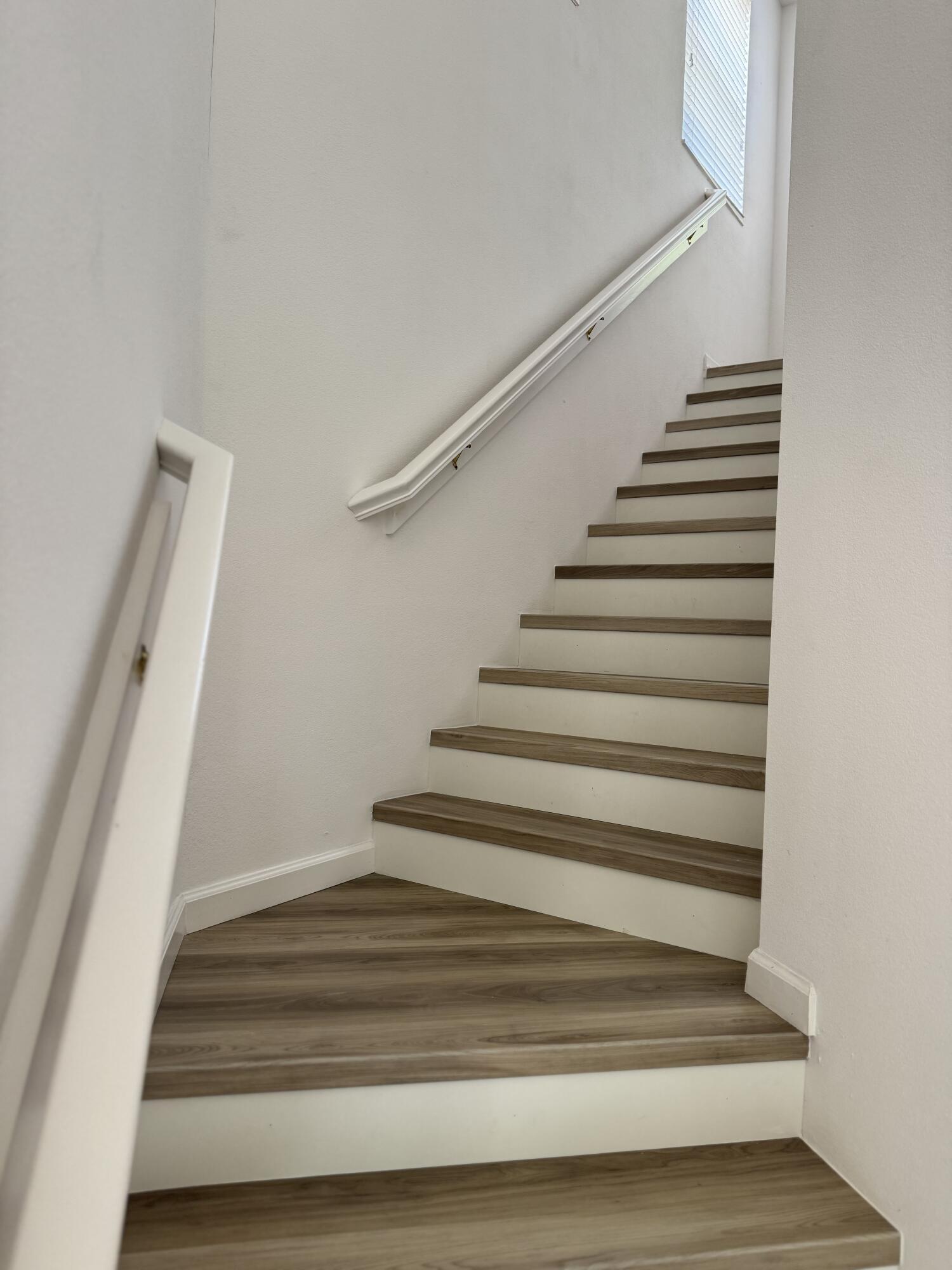 BALLENISLES - Residential Lease
