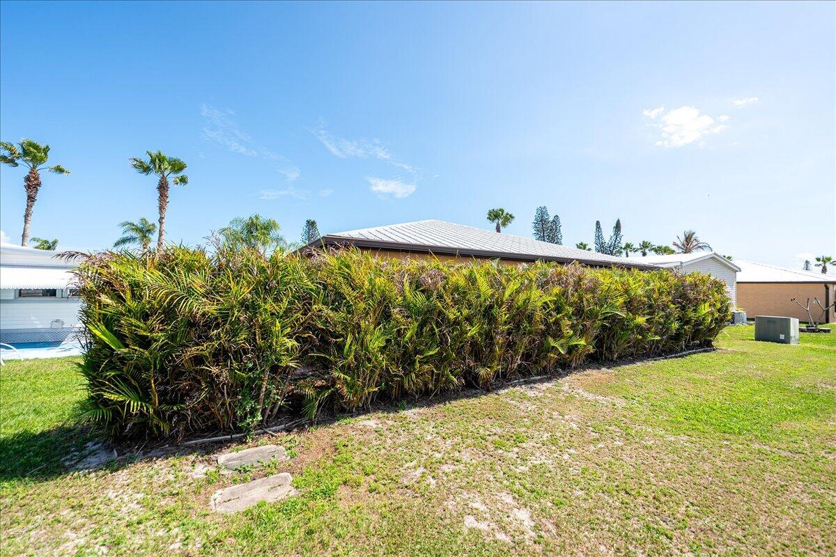 SPANISH LAKES ONE LEASEHOLD ESTATES - Residential