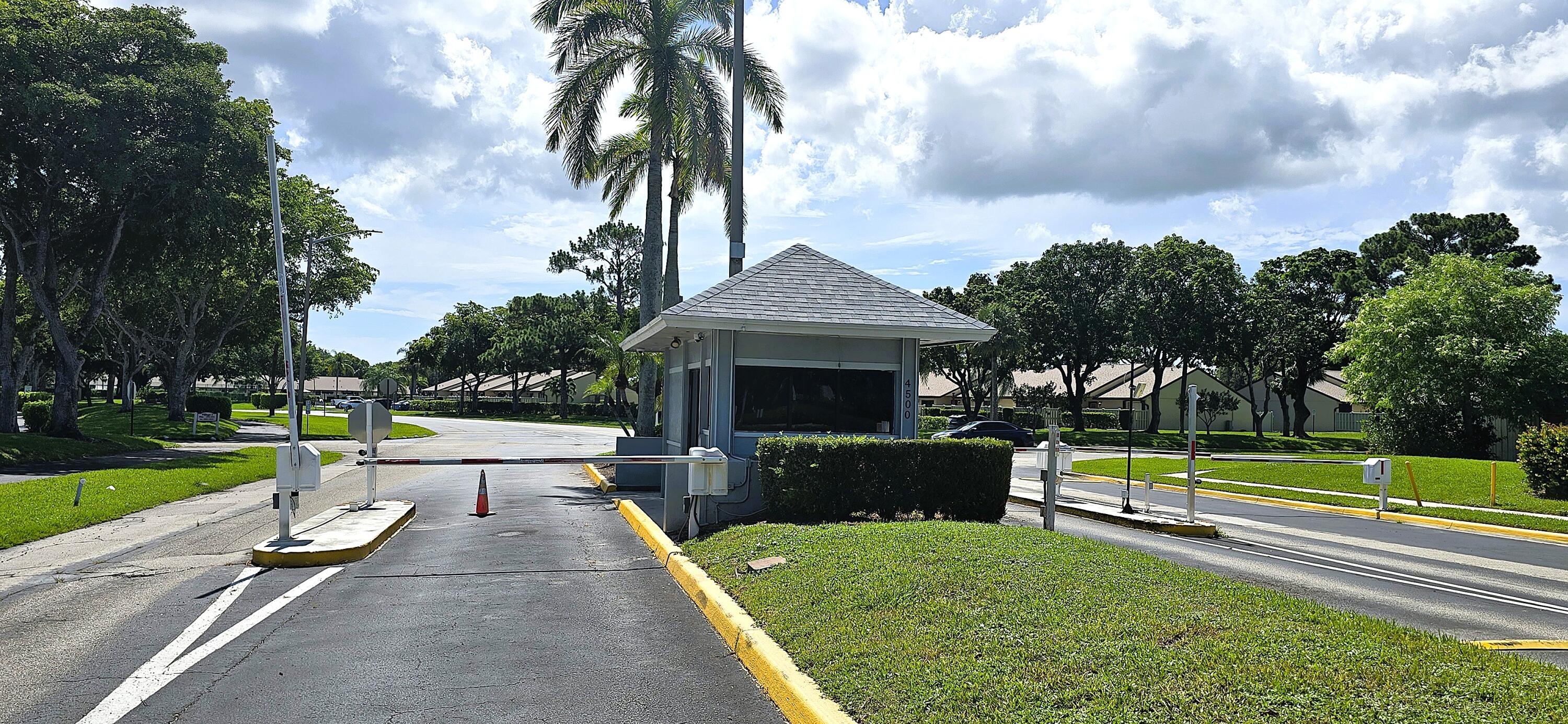 PALM CLUB VILLAGE I CONDO - Residential