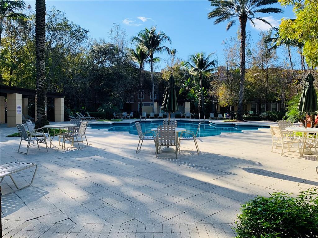 CYPRESS POINTE - Residential