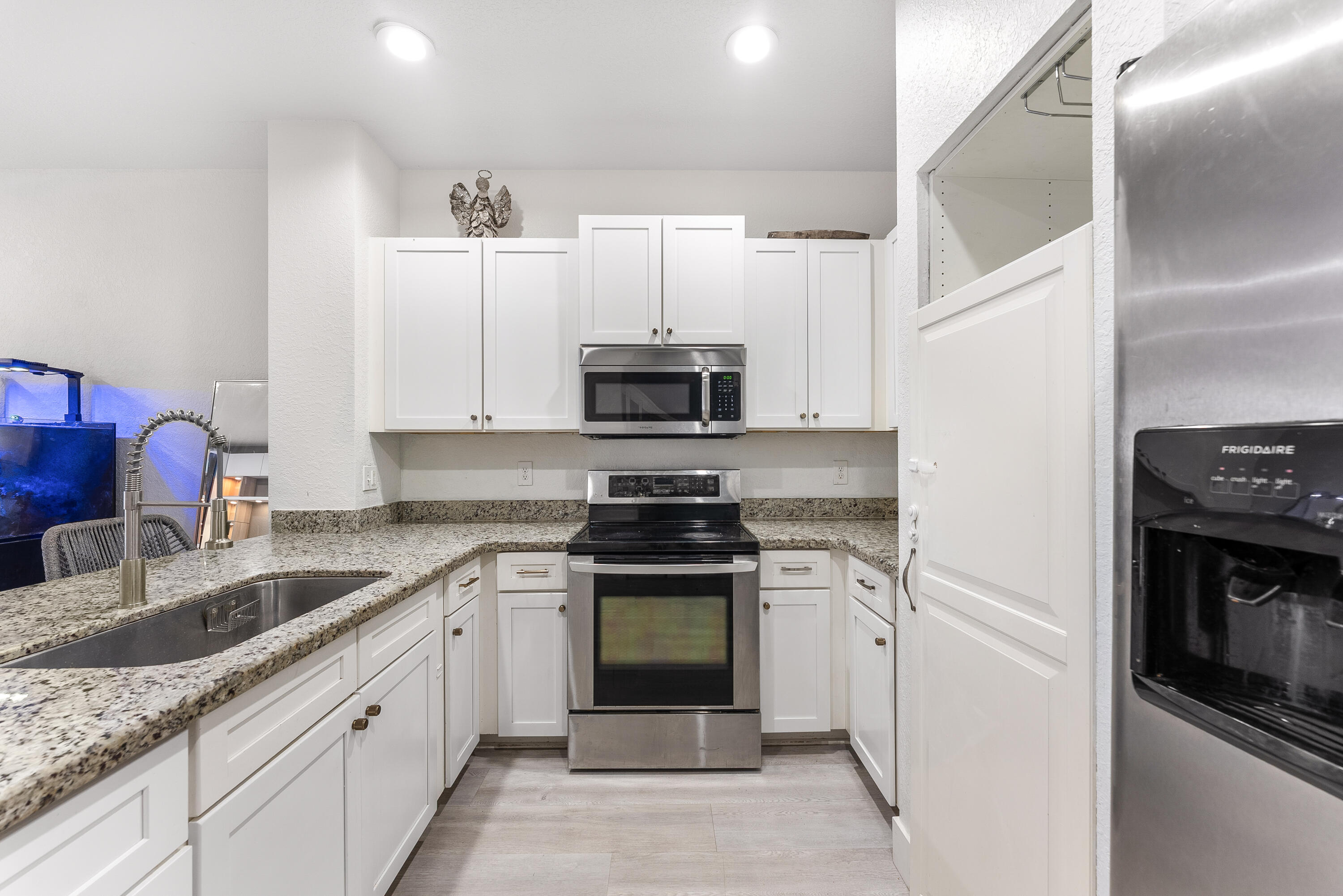 RUTH RIDGE - Residential