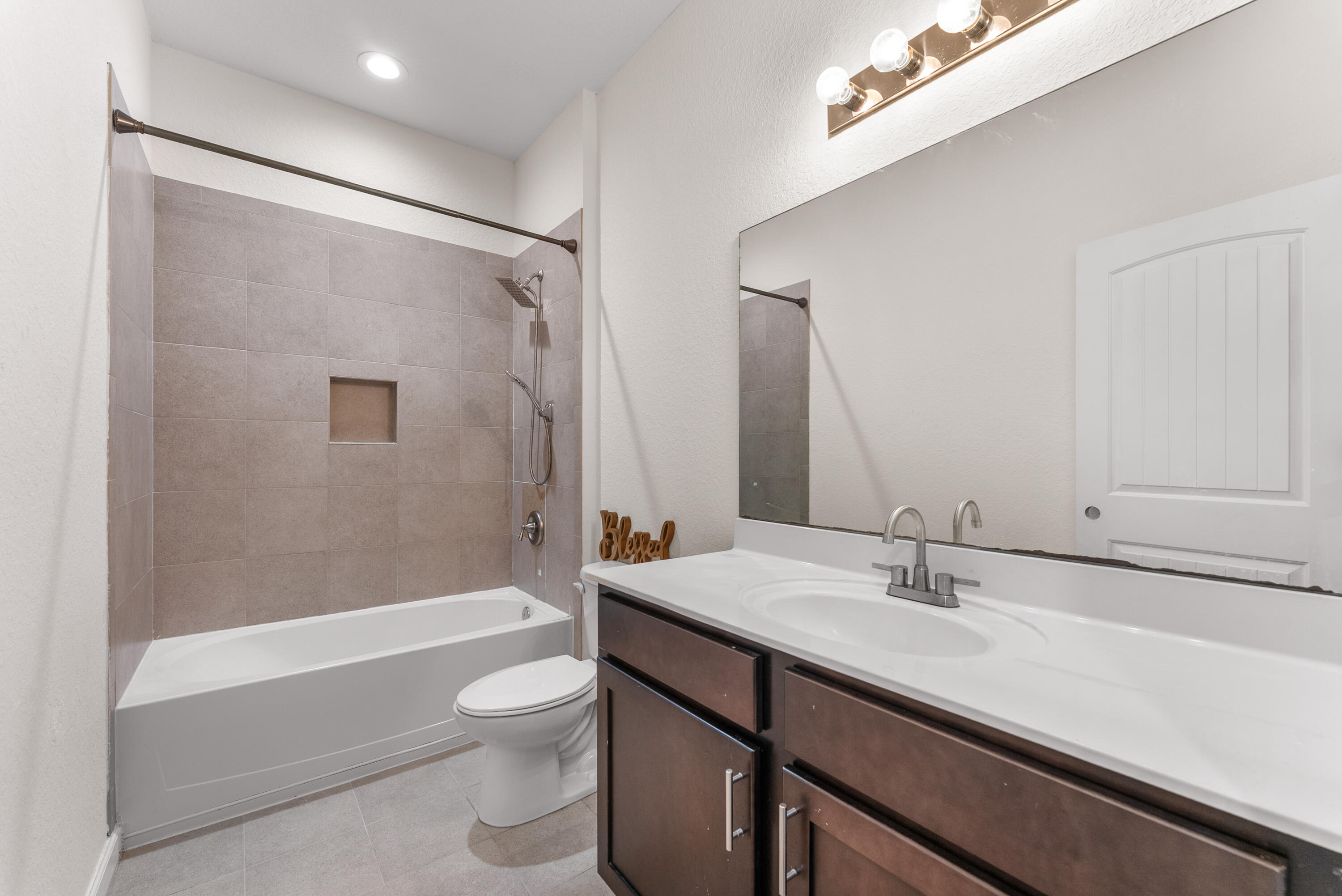RUTH RIDGE - Residential