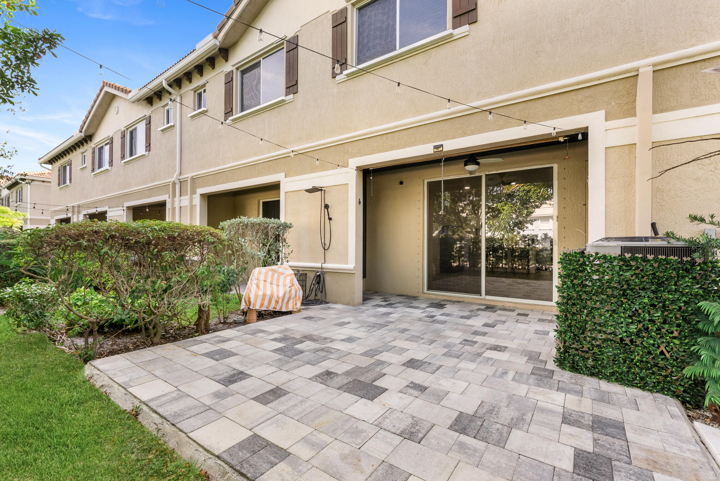 RUTH RIDGE - Residential