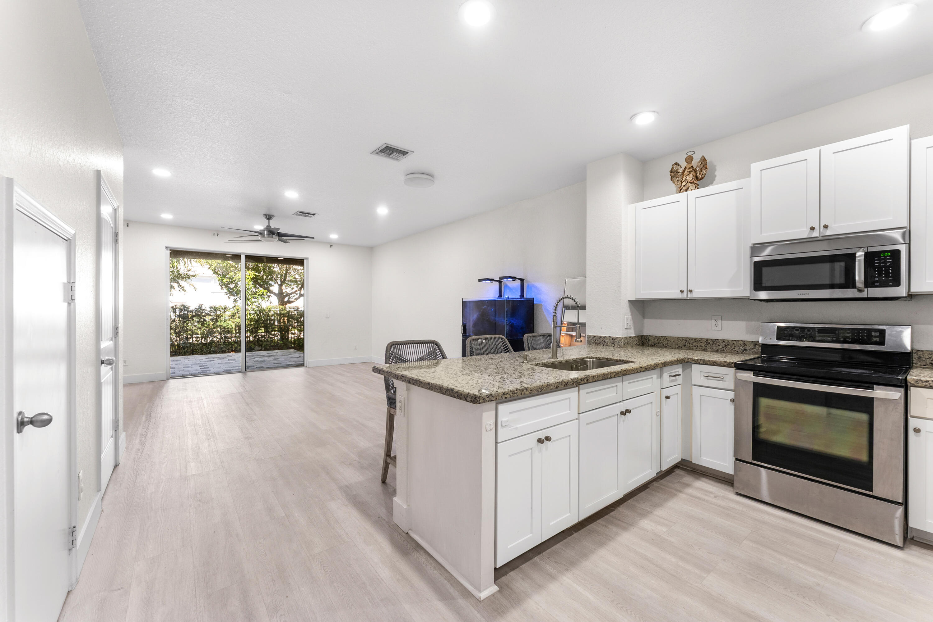 RUTH RIDGE - Residential