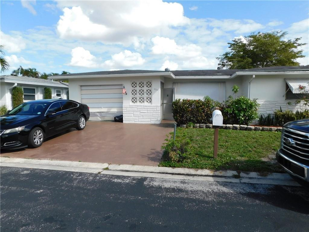 Paradise Gardens Sec 4 76 - Residential