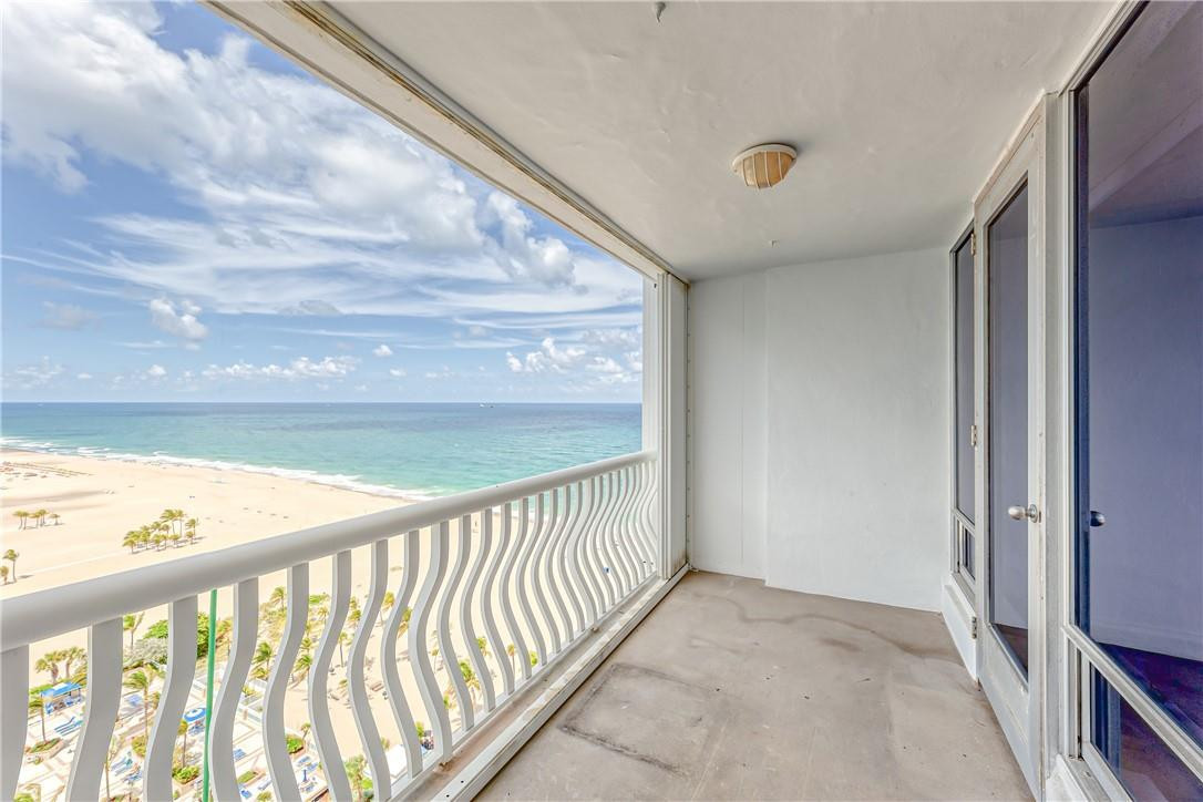 POINT OF AMERICAS - Residential