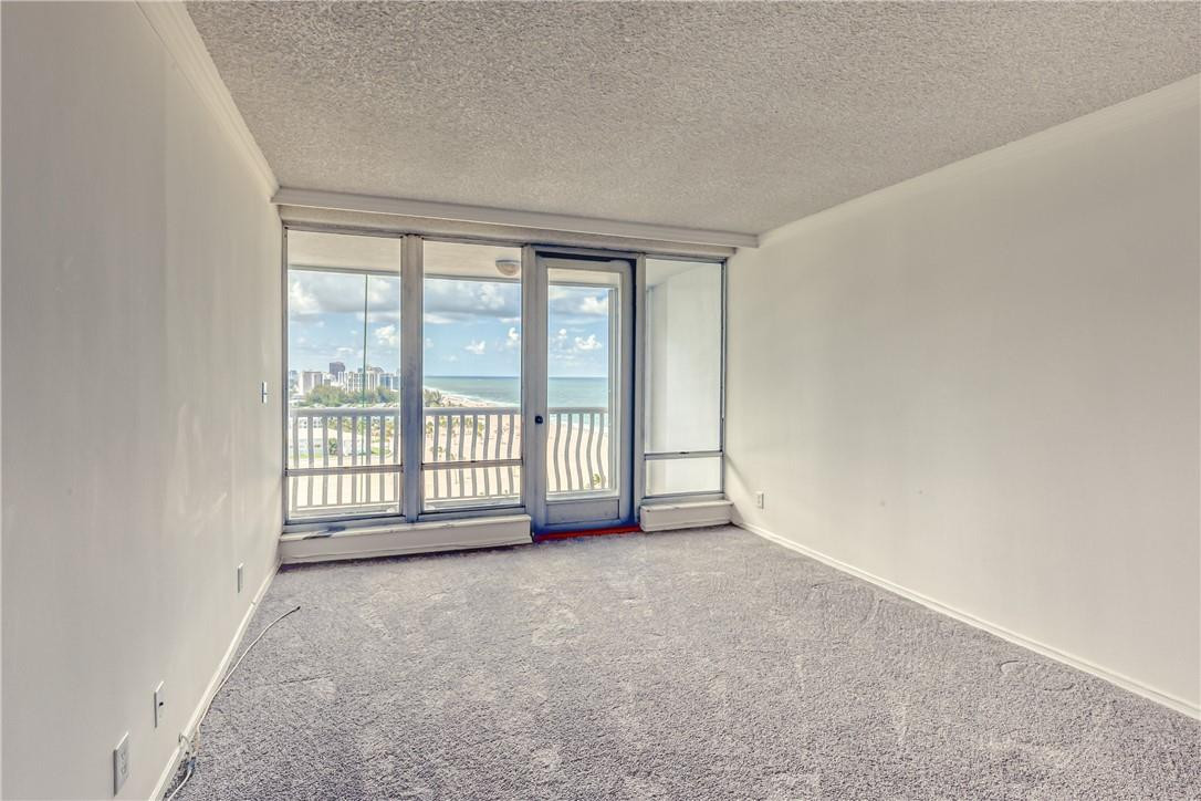 POINT OF AMERICAS - Residential