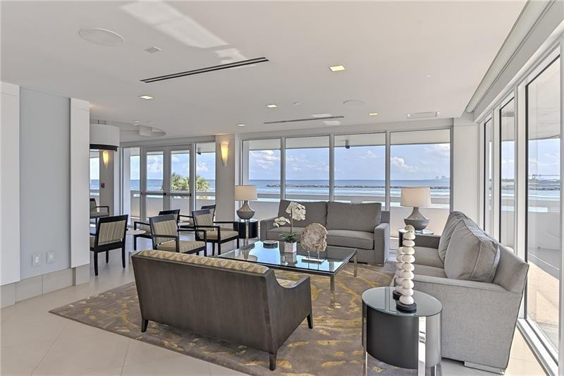 POINT OF AMERICAS - Residential