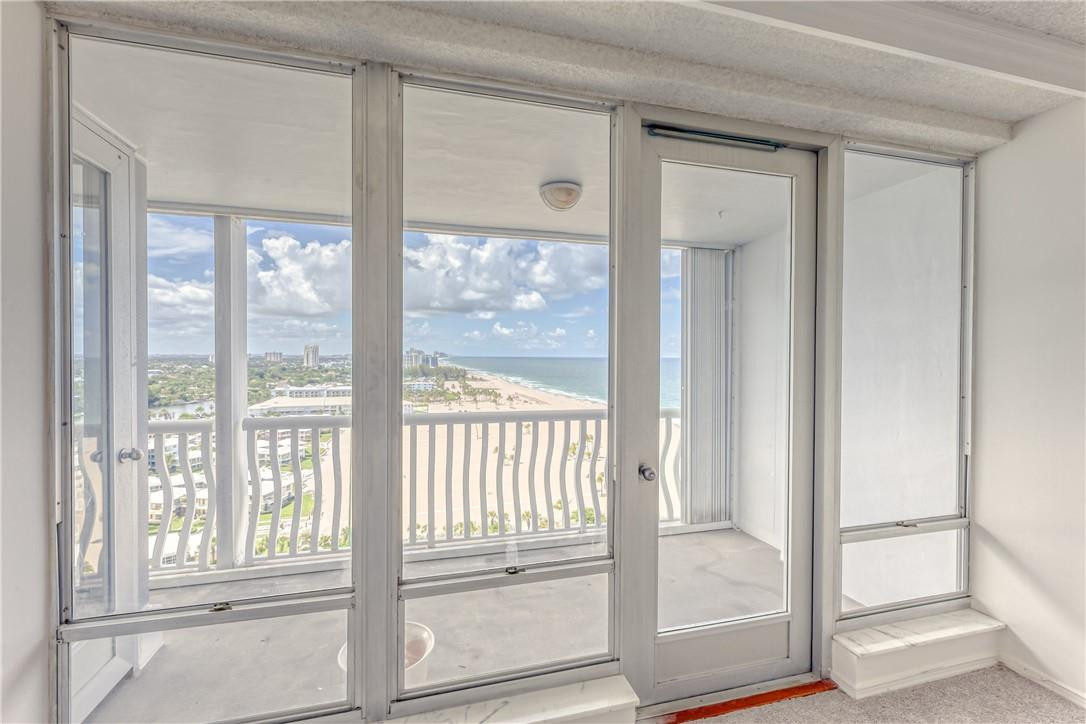 POINT OF AMERICAS - Residential
