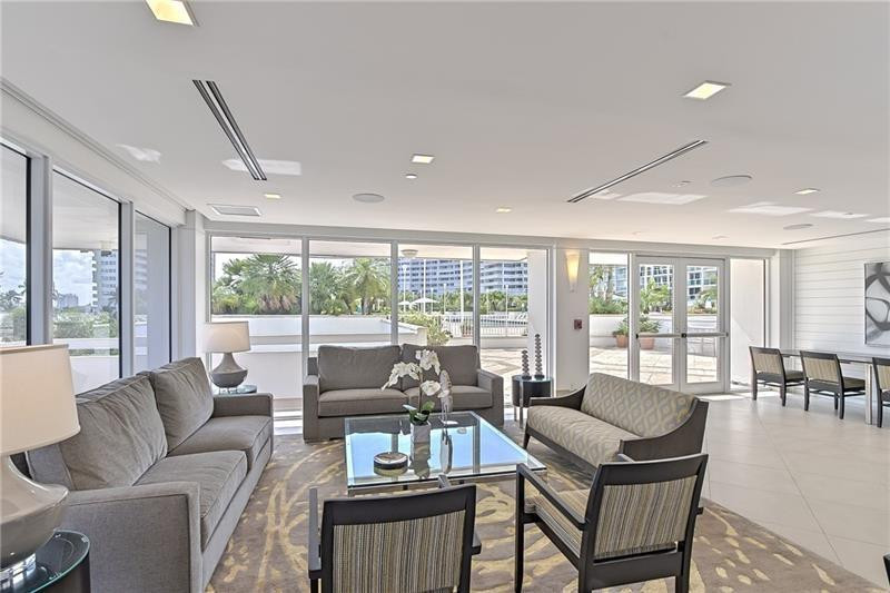 POINT OF AMERICAS - Residential